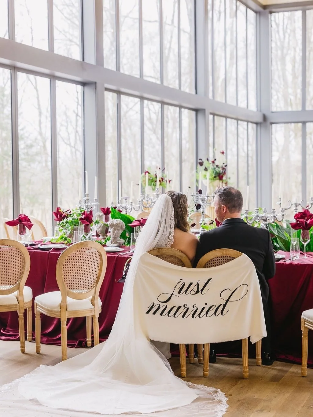Nothing quite like that *just married* feeling.

Here for allllll the fabric moments and those details that make your wedding uniquely yours 👏🏼

Photo: @alyssajeanesphotography 
Planning: @sincerely_emilieclaire @infinityeventsmemphis 
Floral: @pug