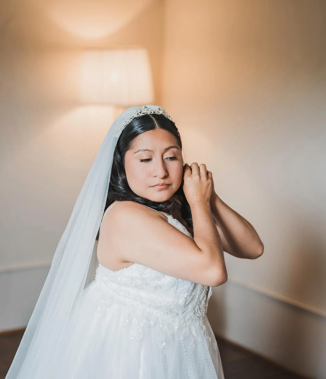 Beautiful Flor 🌷💕
makeup by: @makeupbydaisyeo 
hair by: @karlitoz_in_colors_ 
.
.
.

#portlandmua #beavertonmua #pdxmua #oregonmua #hillsboromua