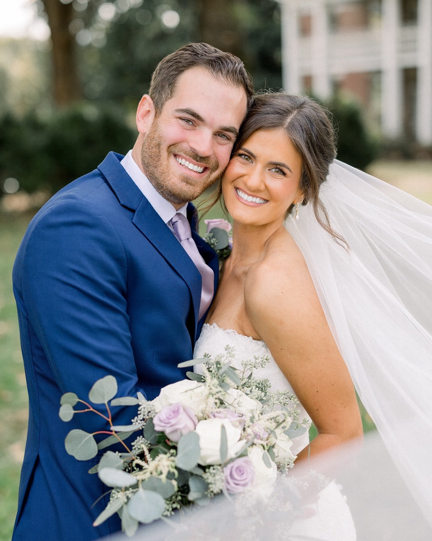 Jason + Jenna 🤍 A beautiful fall celebration at The Homestead Manor, surrounded by the people they love most. Every moment felt warm, intentional, and full of joy!! their sweetness and love truly shine through every frame. 🍂✨