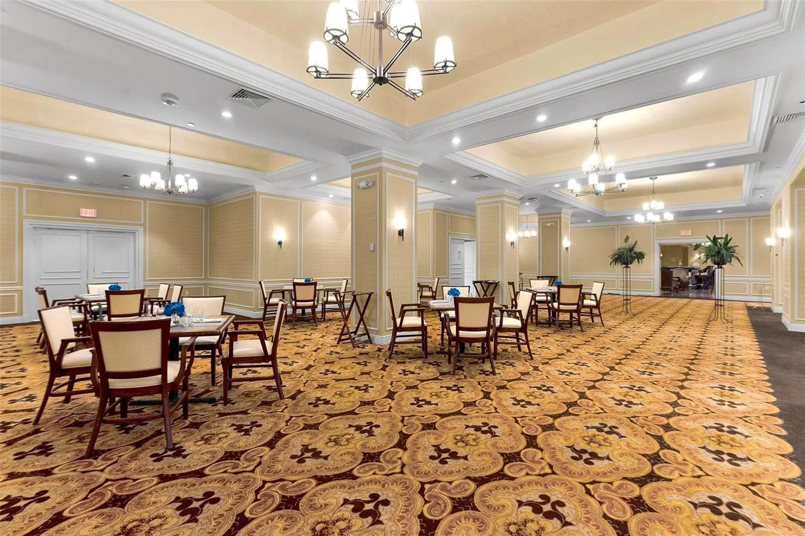 Durable Axminster carpet used in a high-traffic hospitality environment
