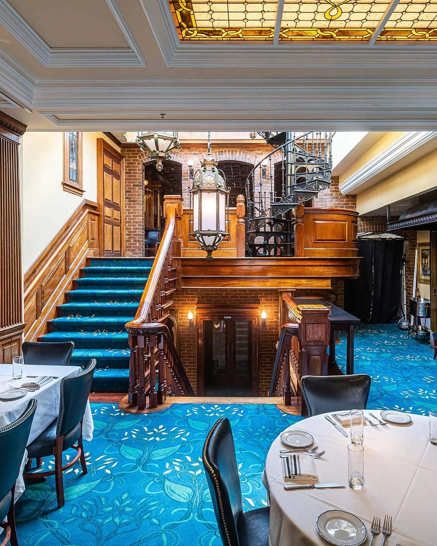 Custom restaurant carpet installed in dining room