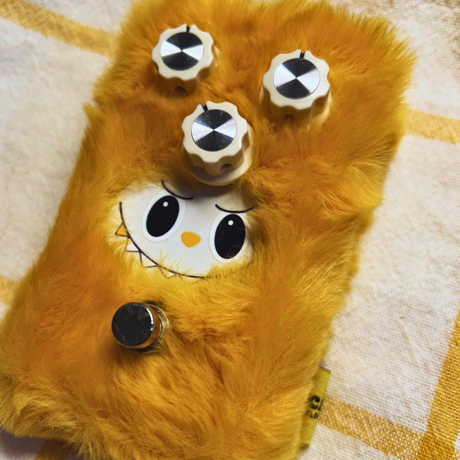 TONECAT Fuzzbubu (3-Knob Fuzz)  + POPMART Labubu Macaron Blind Box