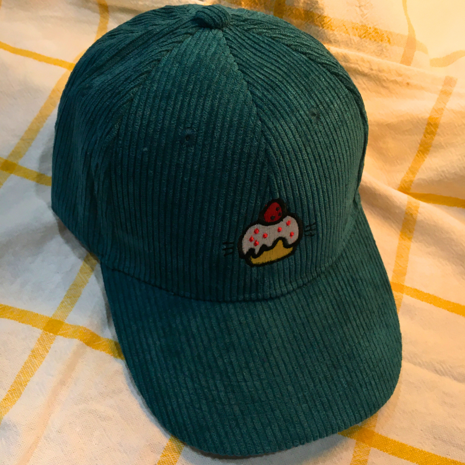 Meow À Deux Cupcake Corduroy Cap