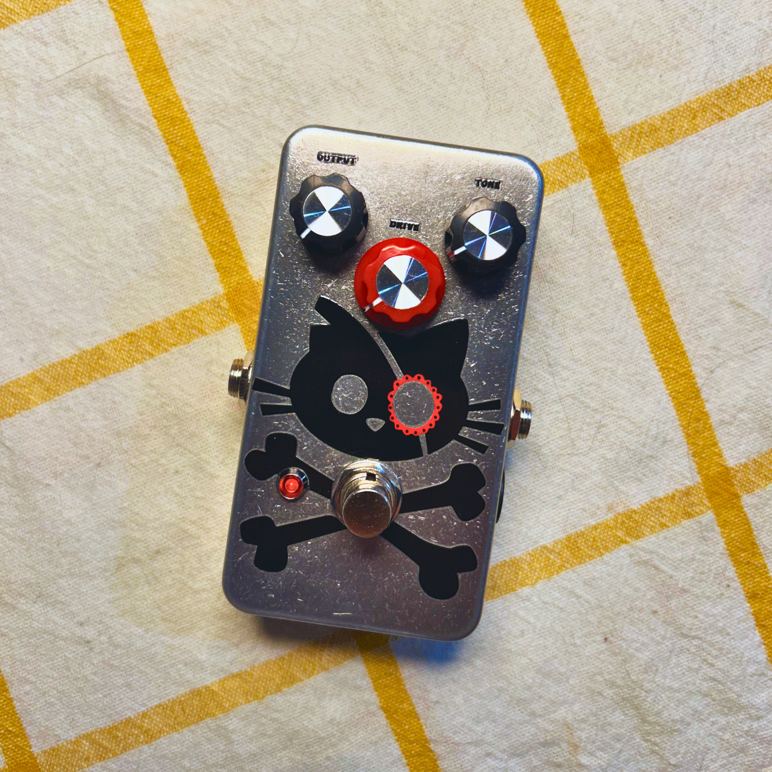 TONECAT Cutthroat Kitty Distortion