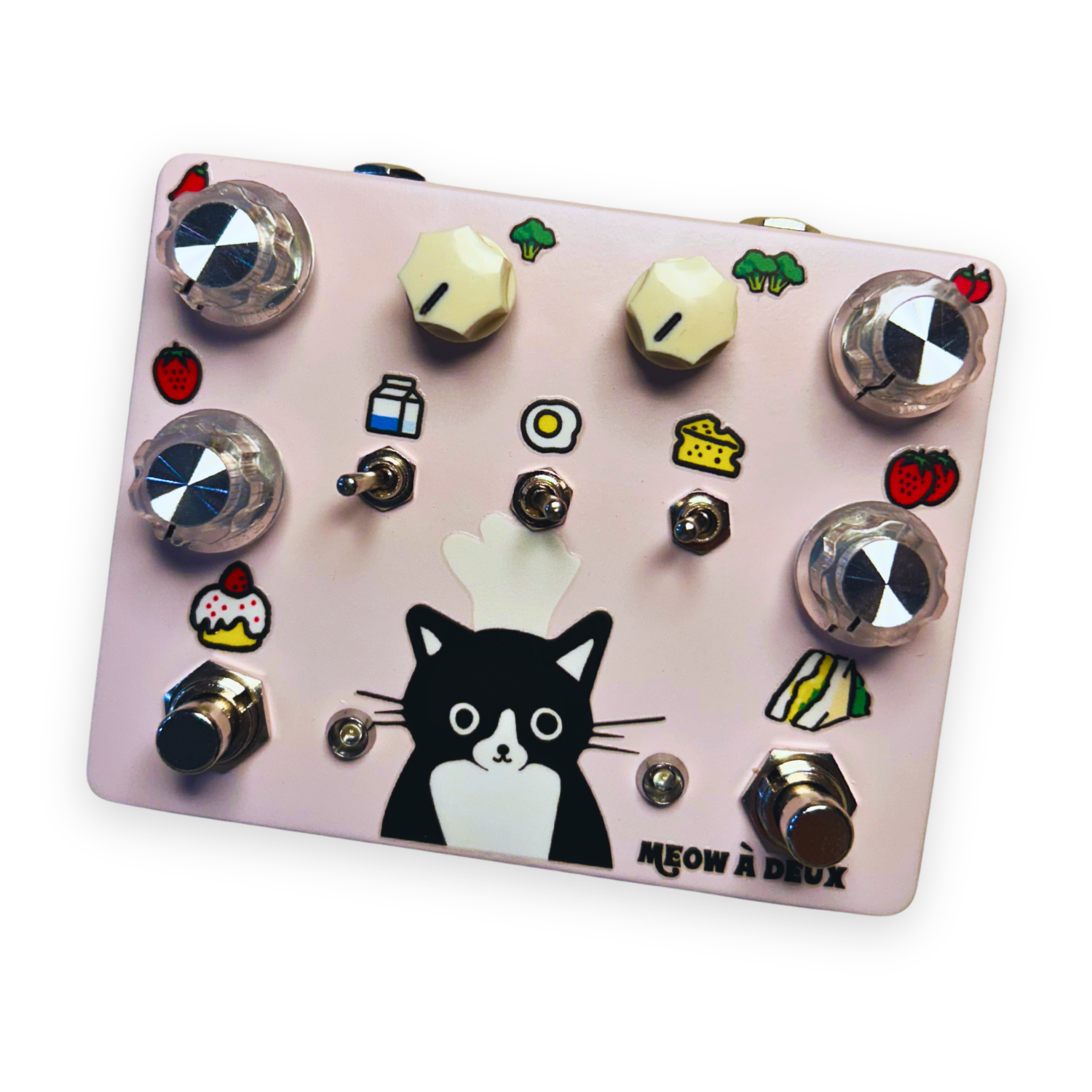 TONECAT Meow à Deux - a stacked dual overdrive pedal designed by a tone-obsessed Michelin-starred feline chef.