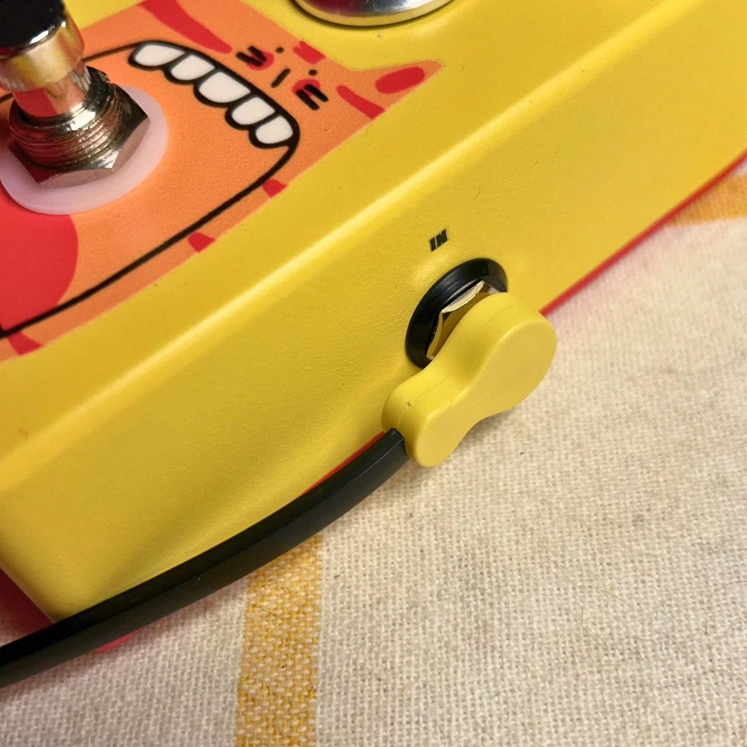 patch-cable-yellow-screamin-bean.jpg