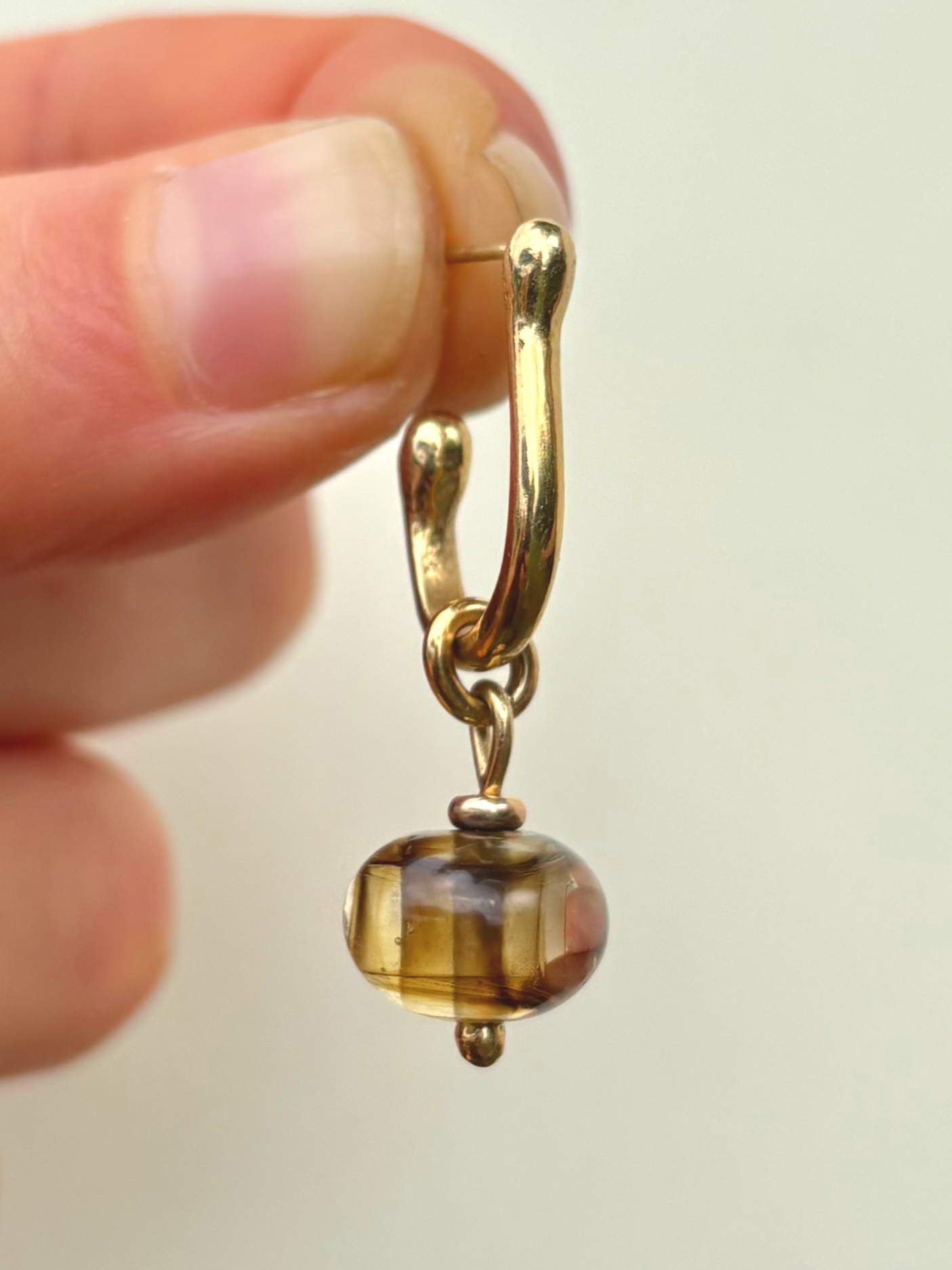 gold+hoop+3.png