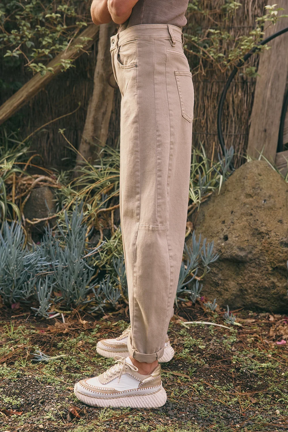 beige barrel 3.webp
