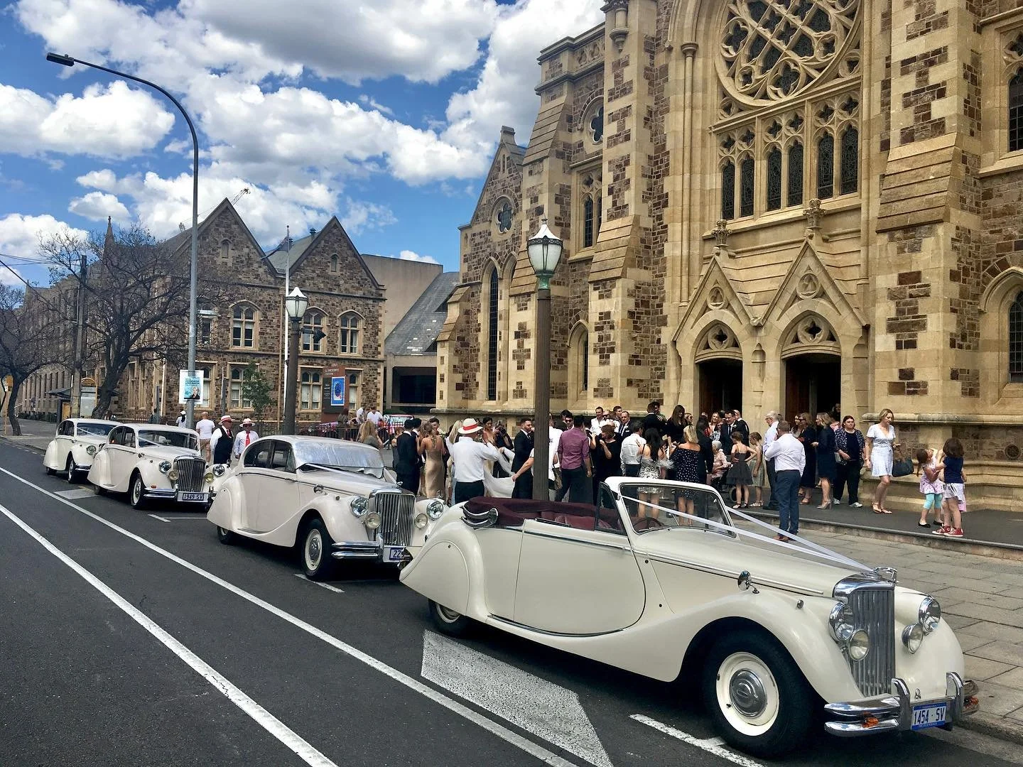 ❤️Jag Line Ups❤️
Soo looking forward to one of our many weddings on the weekend with one at the absolutely stunning St Francis Xavier Cathedral ❤️❤️ just such an iconic landmark in Adelaide the City of Churches❤️❤️
Swipe to see a selection of our car