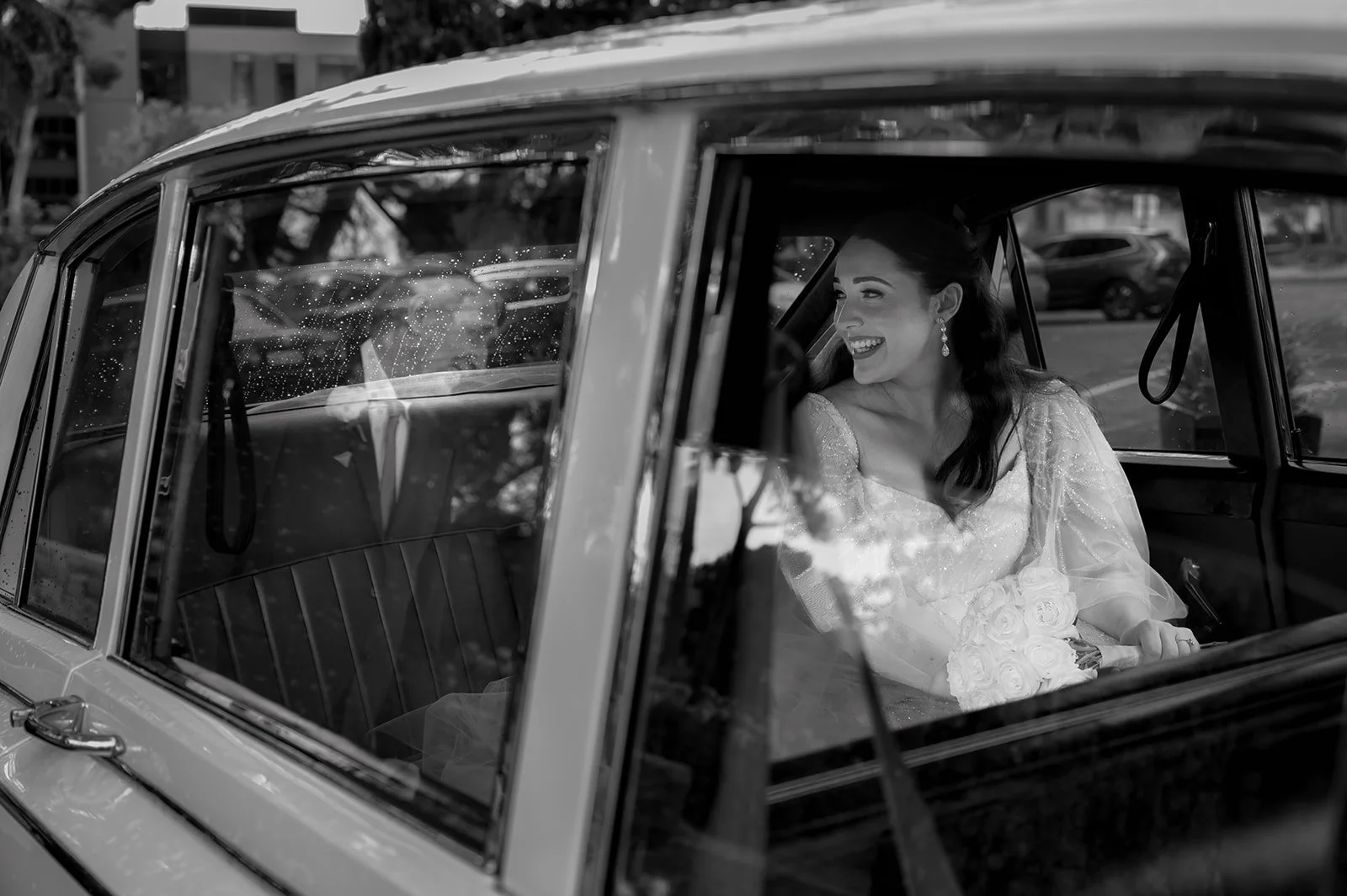 Wedding Cars Adelaide: A Bride’s Guide to Professional Wedding Transport