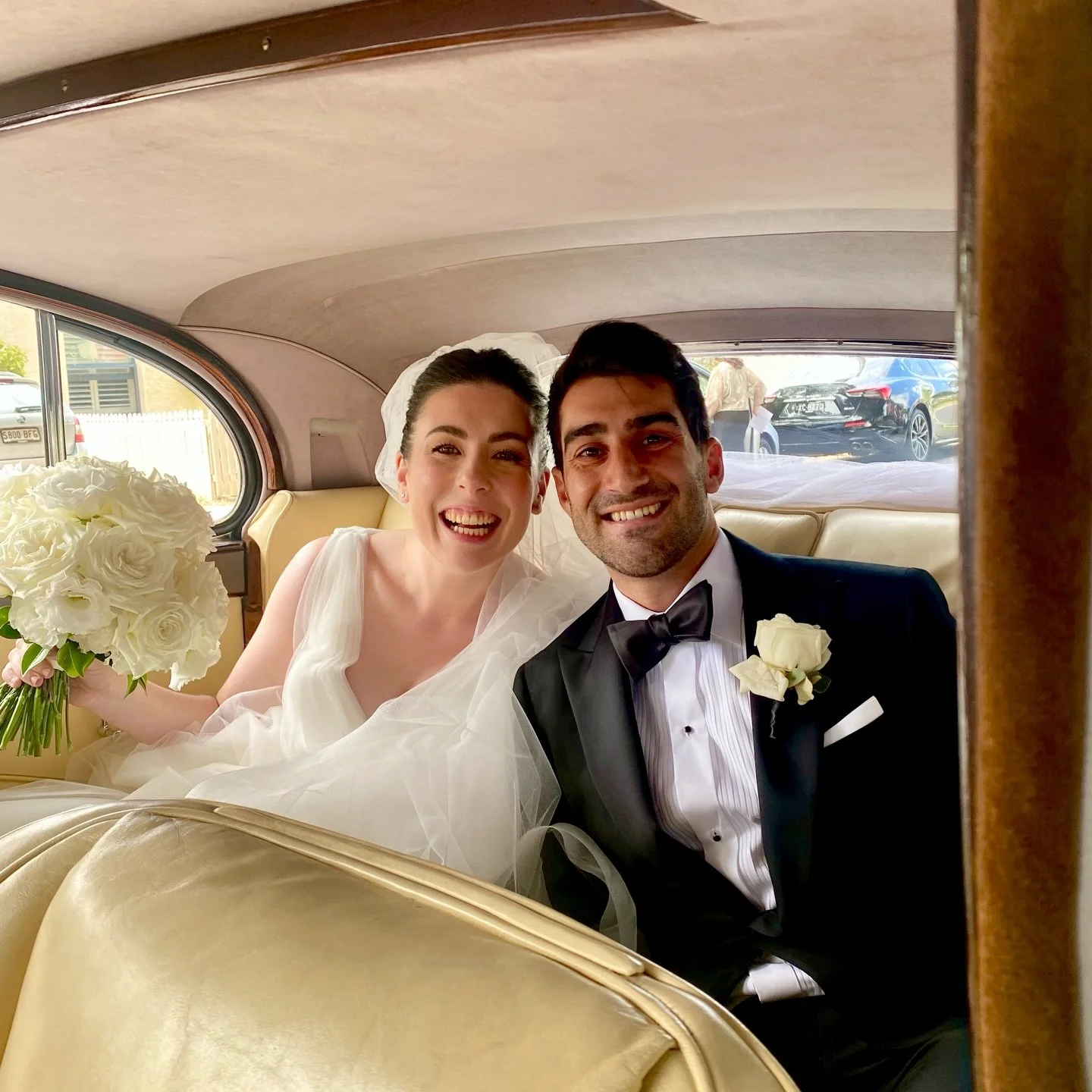 Congratulations to the very happy couple Jennifer and George!💍🥂

This beautiful couple got married yesterday and we had to post them! 

Thank you both for choosing Classic Jags&rsquo; Jaguar Mark V  your special day💕

👰🏻&zwj;♀️ @hughes_jen
💒 @s