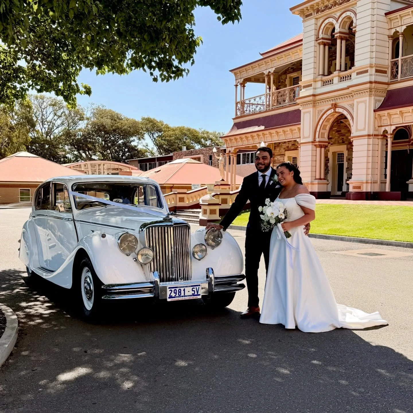 A Sunday to remember!💍💕

We had the privilege of driving the beautiful Chloe and Liam on their very special day in our shiny Jaguar Mark V! ✨✨

Wishing these lovebirds all the very best for their future together as husband and wife💞

📸 @frankly.m