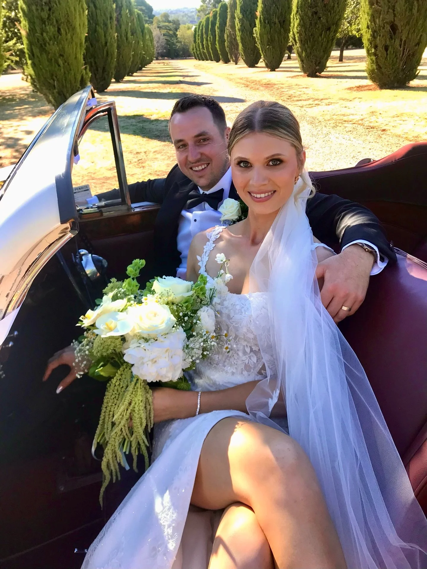 Carrick Hill, a classic convertible, and the most beautiful newlyweds &mdash; the perfect setting for a wedding shoot 😍

Congratulations Bec and Harry 🥂 Wishing you both a lifetime of happiness together.

@thepavilioncarrickhill 
@mylittlelightphot