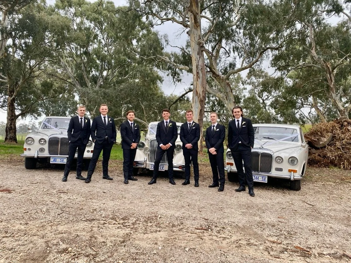 A huge congratulations are in order for our latest newlyweds Maria and Jimmy! 💕💍

Our dynamic trio &mdash; Mark V and the Twin Royal Daimlers &mdash; perfectly matched the elegance and vibe of the day, transporting the wedding party of 14 in timele