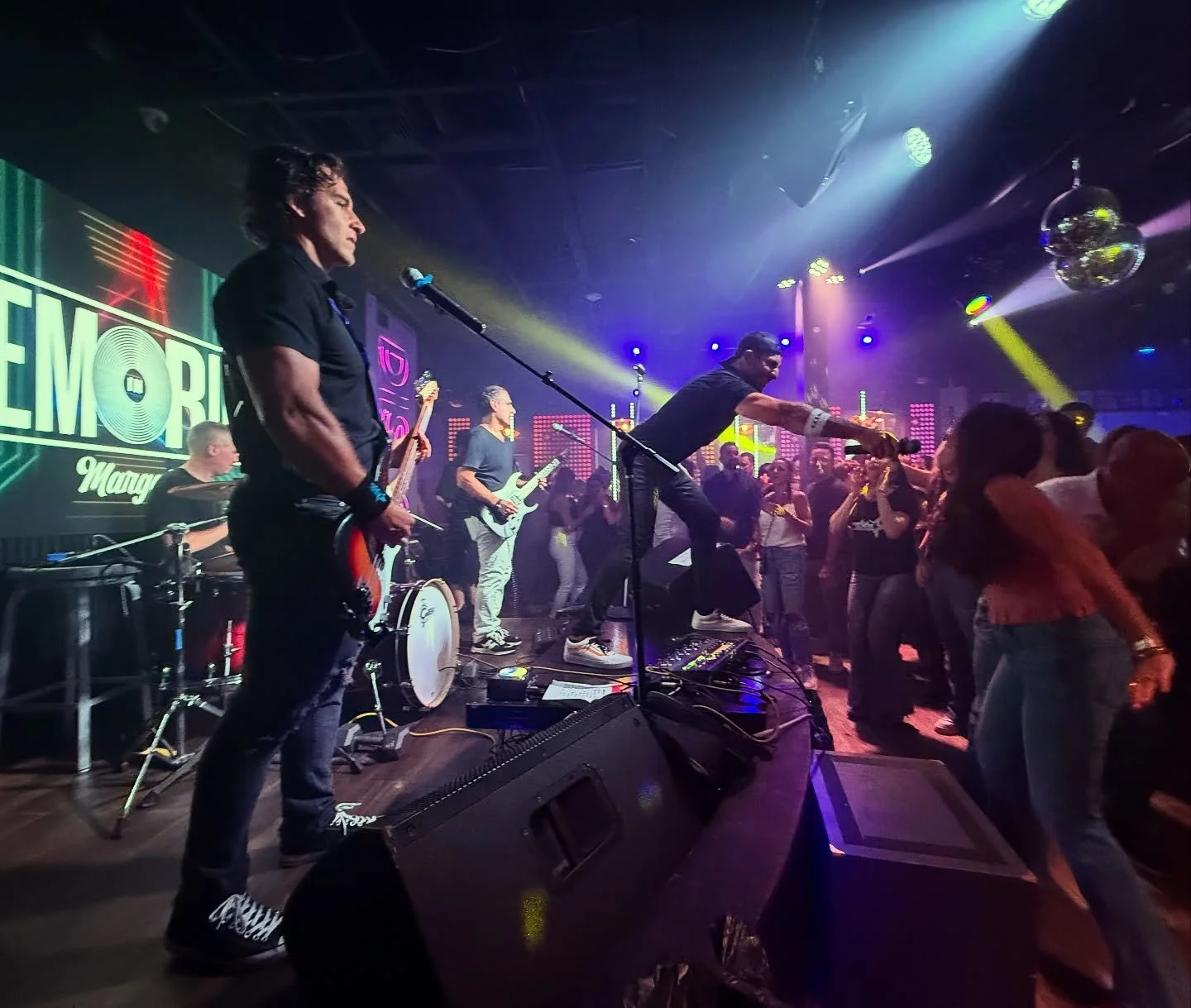 Razzle and a dazzle and a flash a little light&hellip;. @memoriesinmargate, @ccotrufello is always bringing the 🔥 #hfddband #onelumportwo 📸 @mpitone