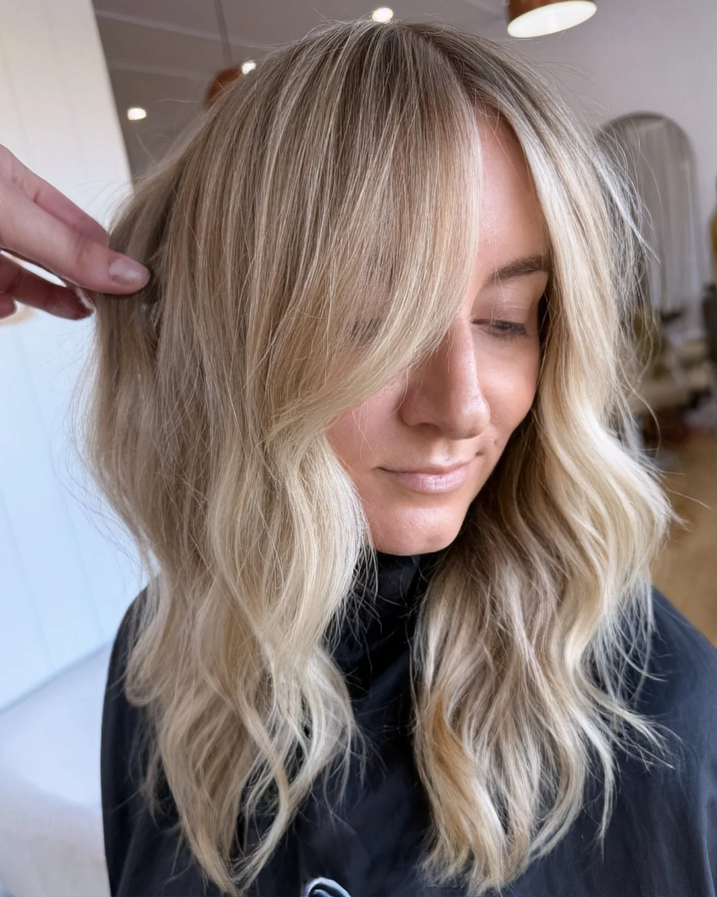 Beachy Blonde still slays in winter ☀️
#portmacquariehairdresser #beachblonde #healthyhair