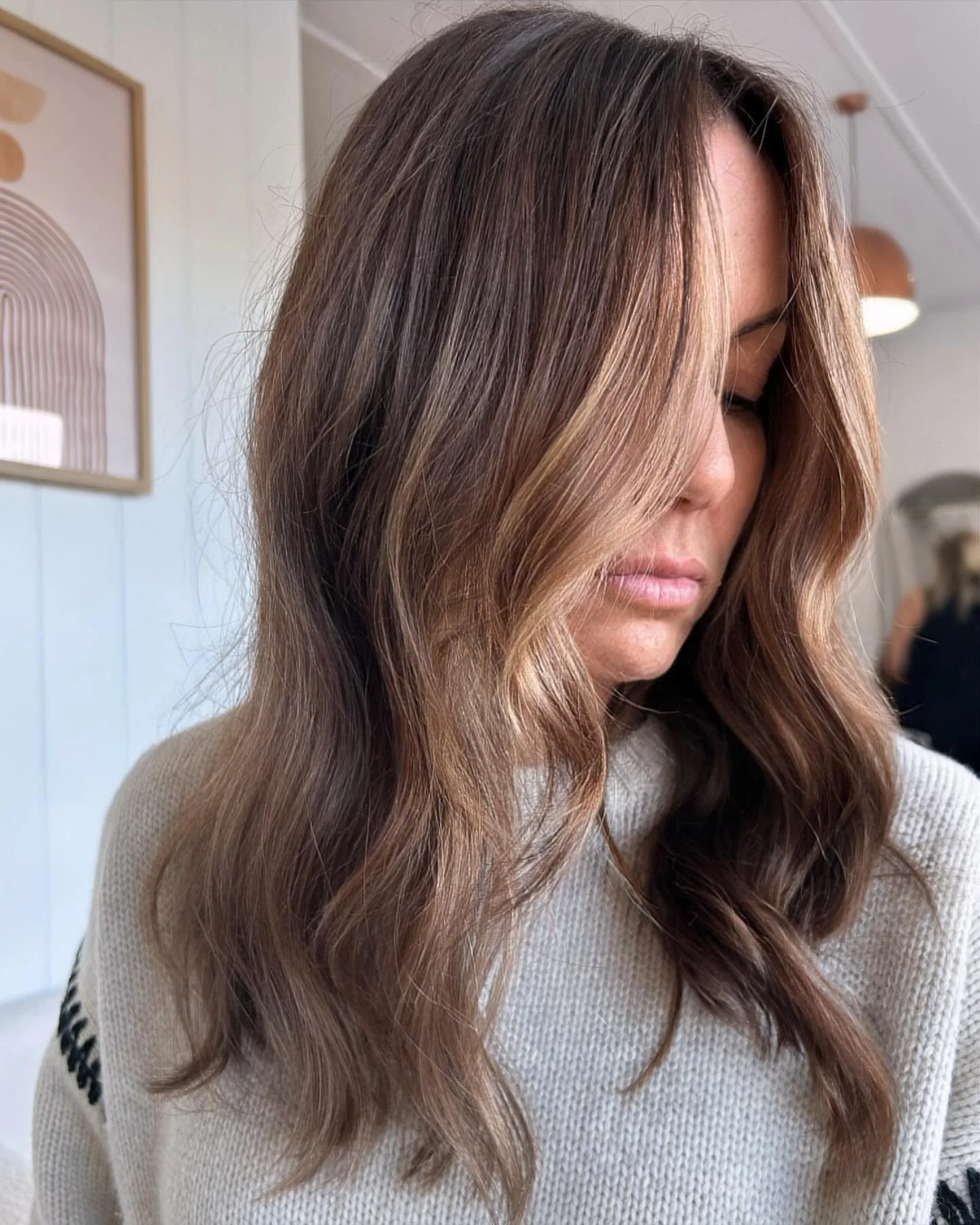 When the winter colours just hit 🤌🏼 Soft ribbons of light for that effortless glow ✨ Low-maintenance, High-impact Lived-in colour at its best.
#hairgoals #livedinbronde #softbalayage #portmacquarie