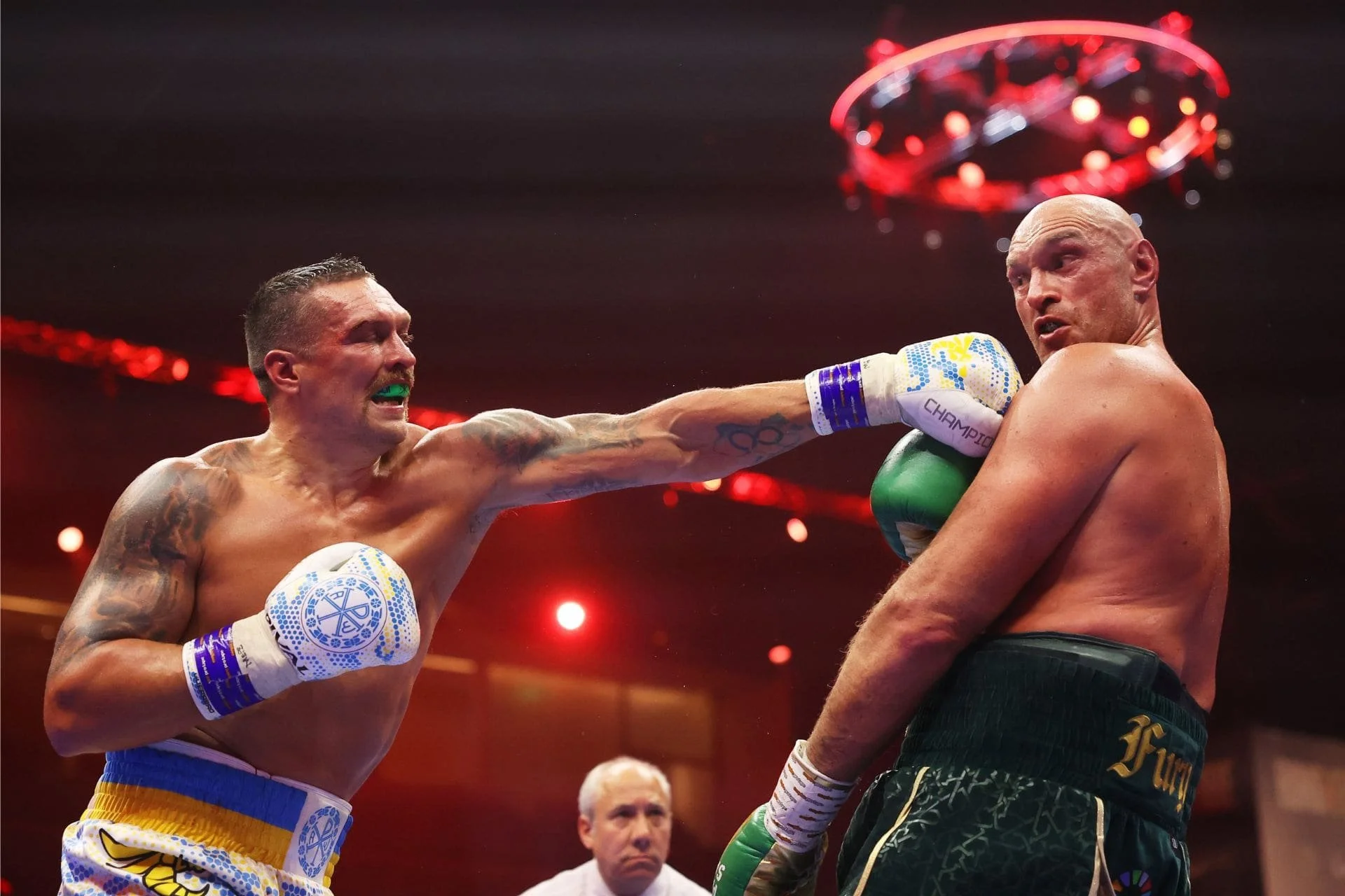 Usyk outboxes Fury in rematch