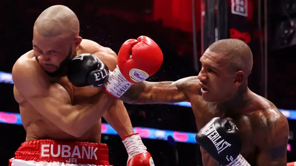 Chris&nbsp;Eubank&nbsp;Jr prevails over Conor&nbsp;Benn in long‑awaited grudge match