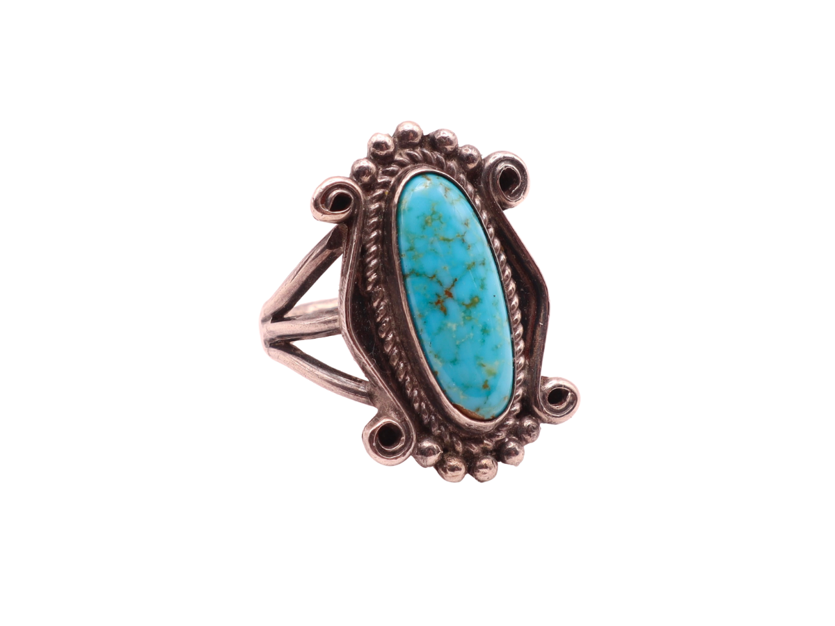 Antique 1940s Navajo Hand Wrought Turquoise and Silver Ring 5