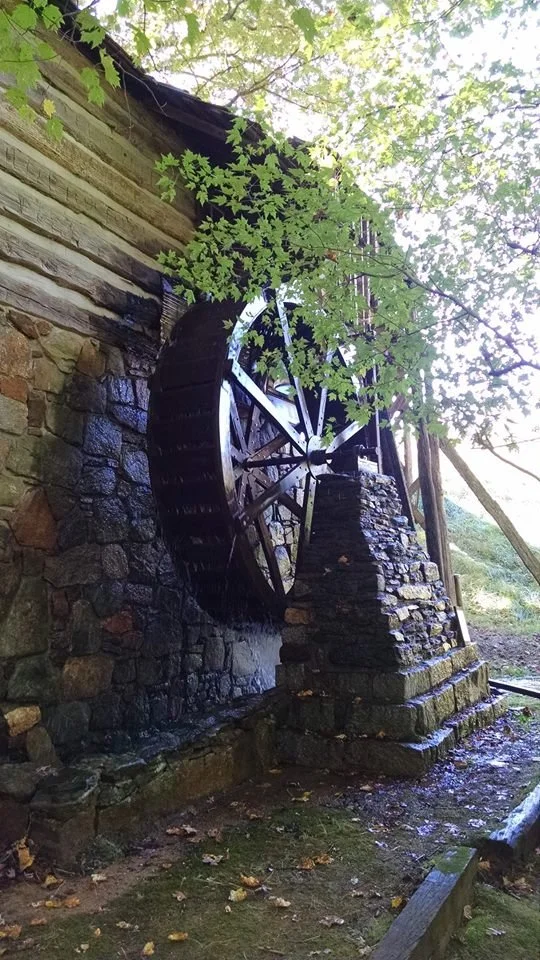 Image of grist mill at Hart Square