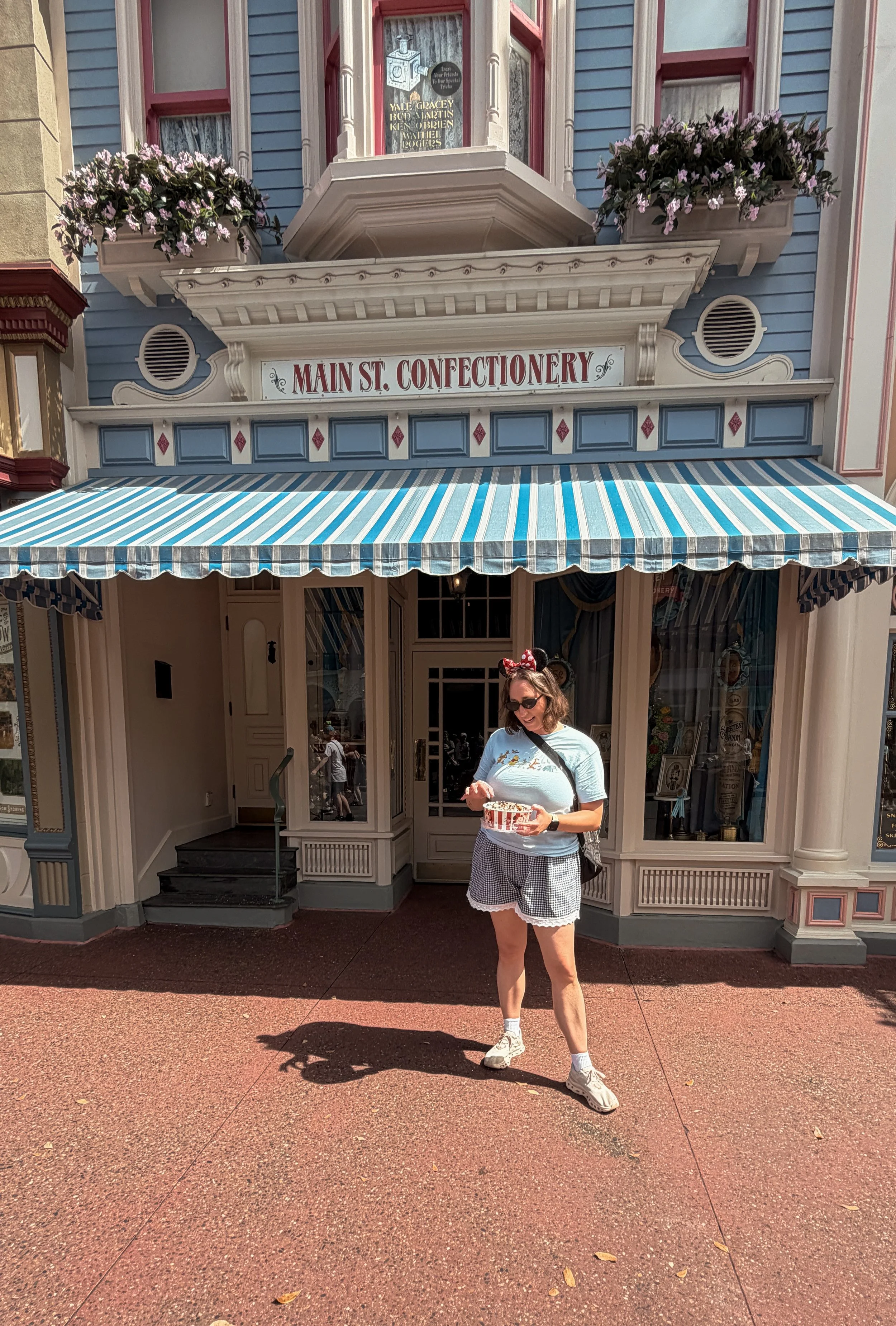 The Best Disney World Snacks You Can’t Leave Without Trying