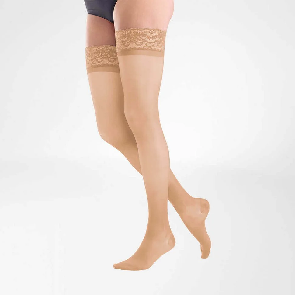 Bauerfeind VenoTrain Discrétion 20-30 mmHg Compression Stocking