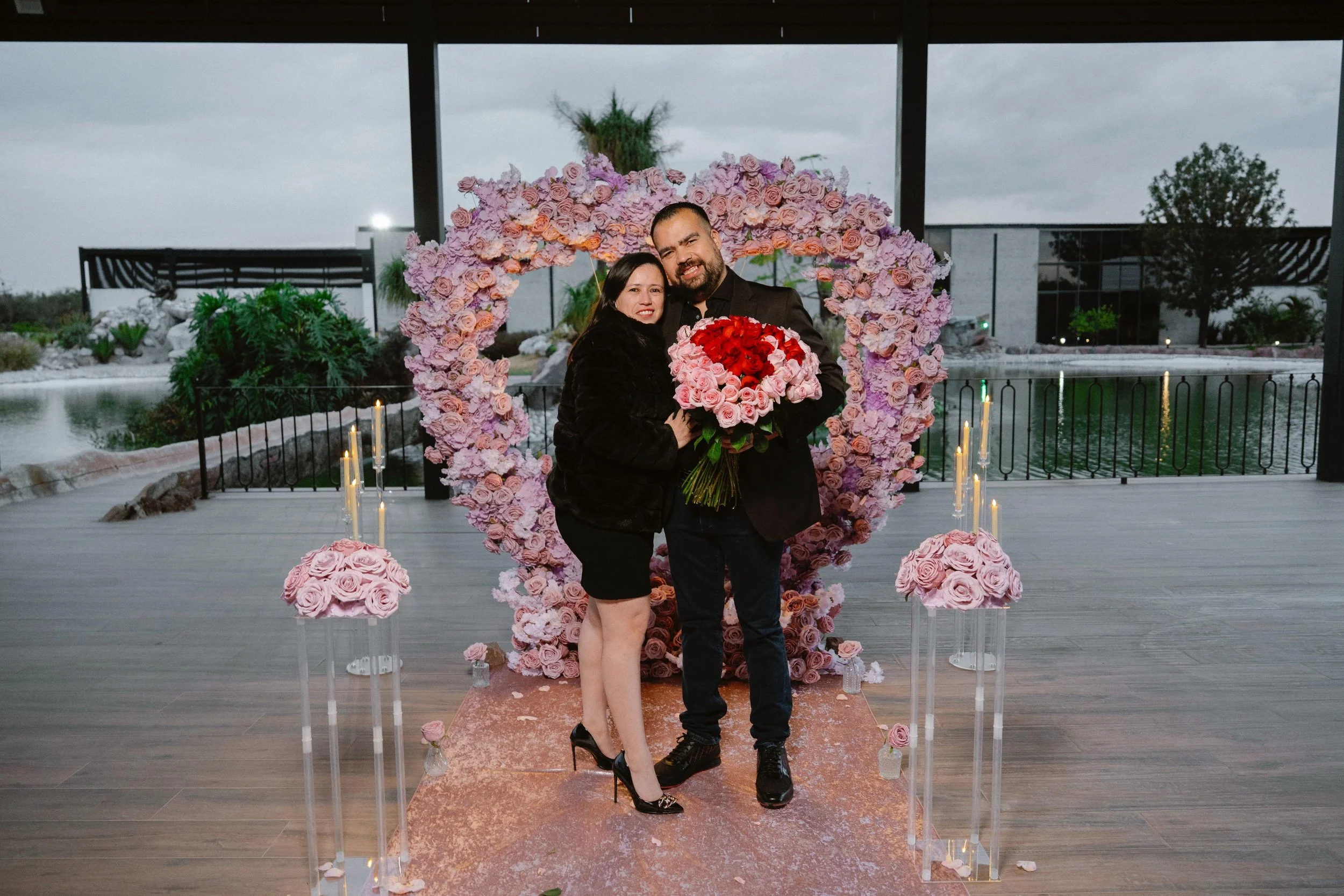 -JAVIER P.
⭐⭐⭐⭐⭐

“Con A y V Events Experience no me preocupe por nada, ellos cuidaron cada detalle”