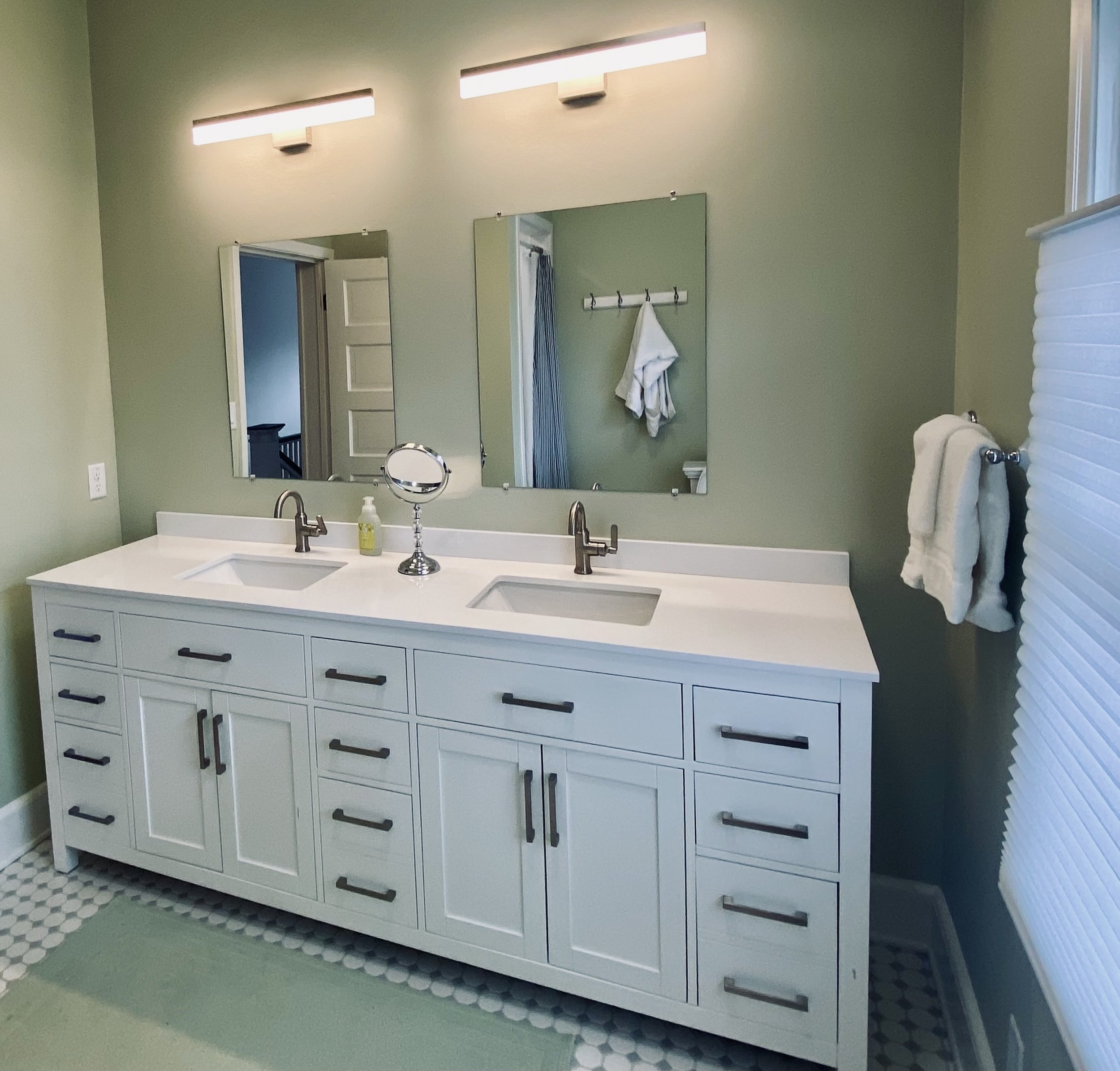 41.BIGBATH less pix RGB.jpeg