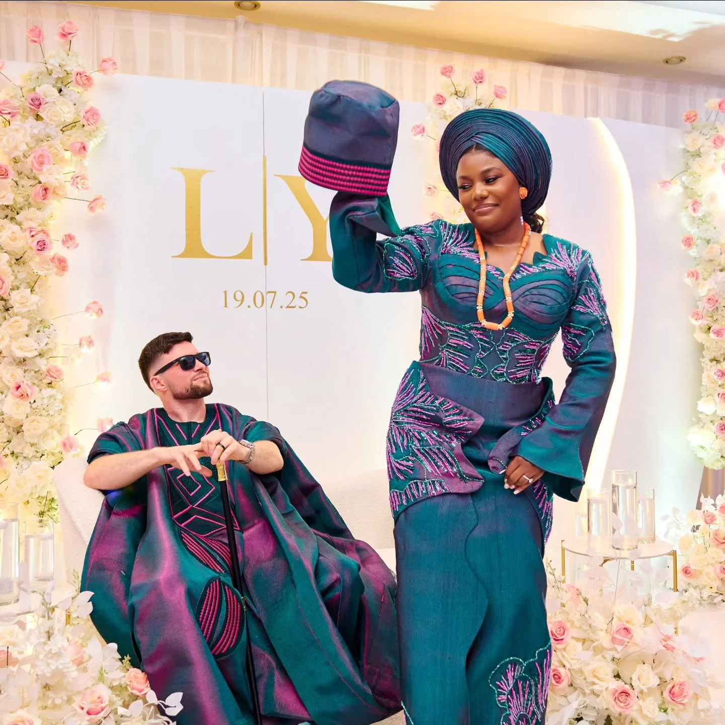 Love in colour &amp; culture ❤️ 
&bull;
Bride yemisixx
Venue @oakleyhousebromley
Photo @bevonburkeweddingfilms
Alaga @dfabulouss 
MC @mrtandohmc
@roeweddings
Decor @ella_b_events
Food @tastehaven
&bull;
#weddingphotography #weddingdress #ido #wedding