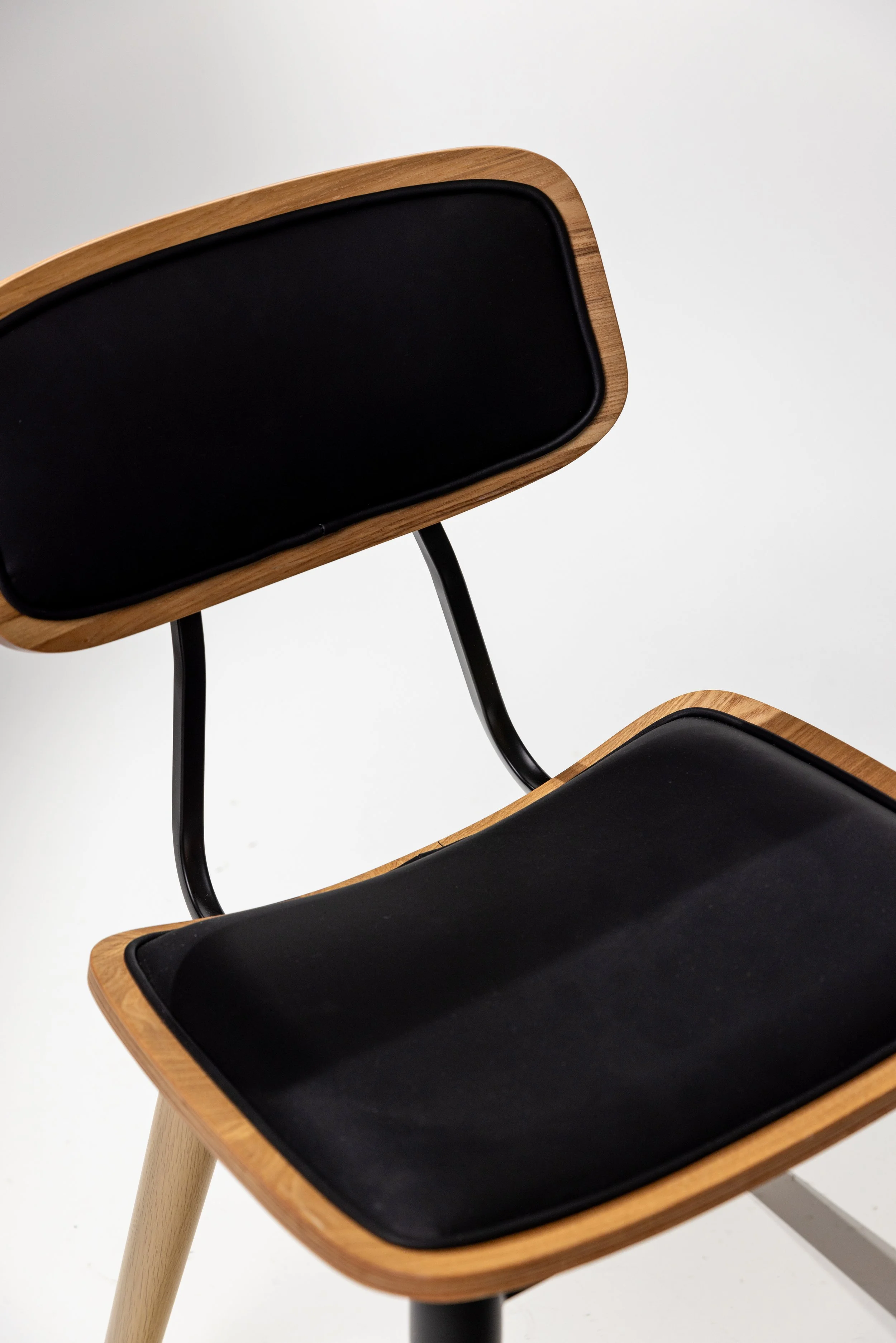 Felix-White-Oak-Chair-Unichairs.jpg