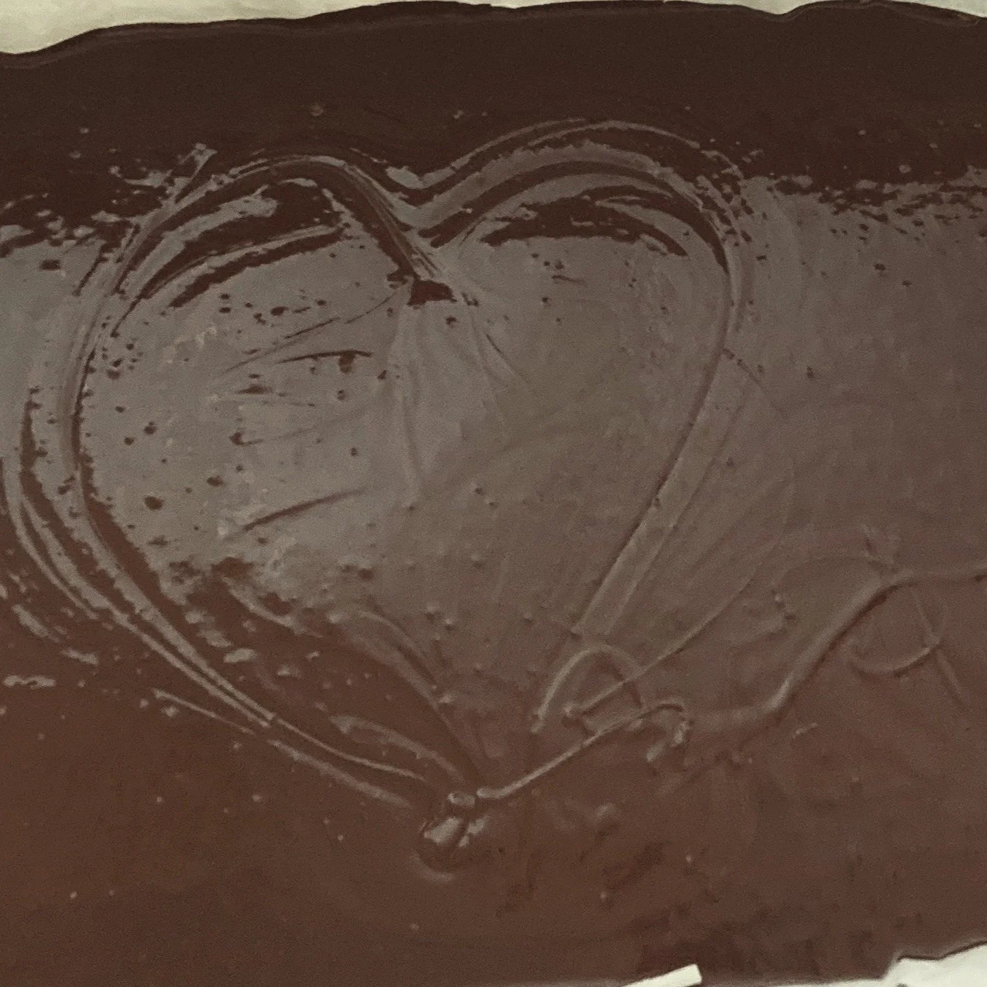 Happy Valentine's Day! We are loving this new batch of organic beans from farmers in Uguanda ~ featuring tasting notes of fudge, dried cherry, apricot and brown sugar ❤️💞