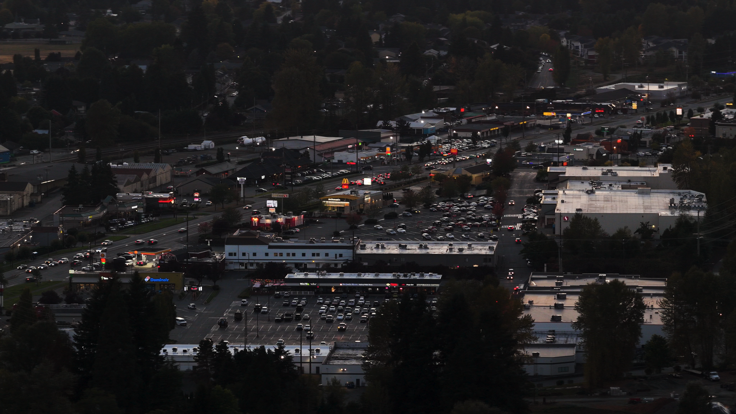 DJI_20250922175115_0005_D.00_05_15_51.Still005.png