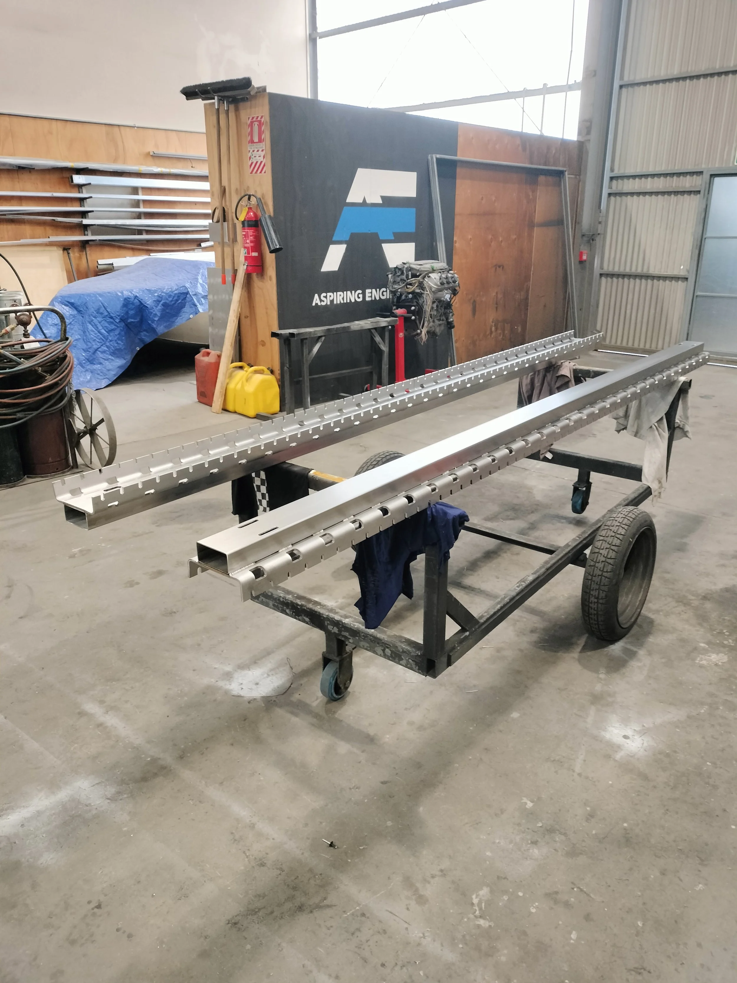 Stainless steel roller conveyor sections 