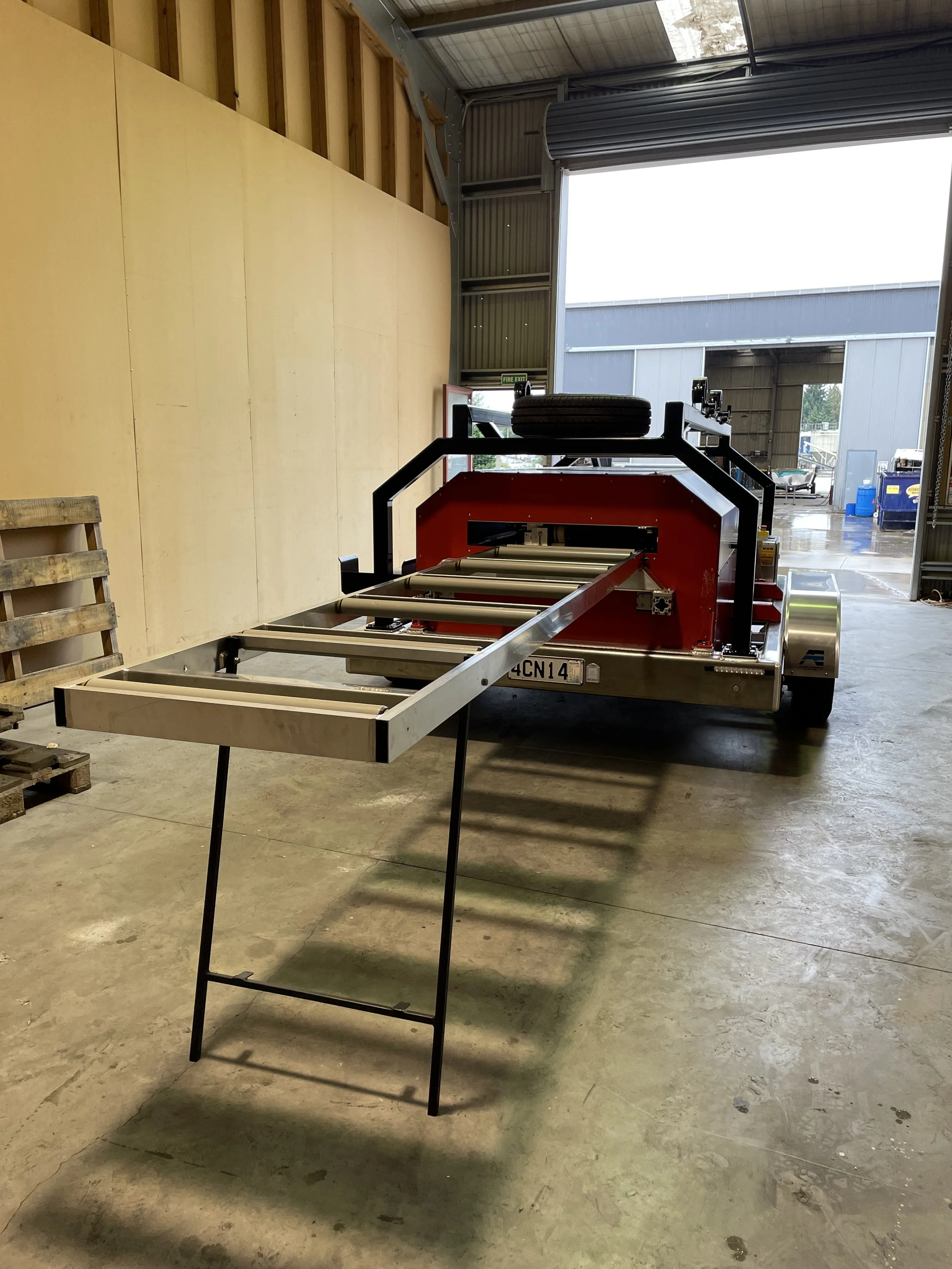 Clip together conveyor sections.