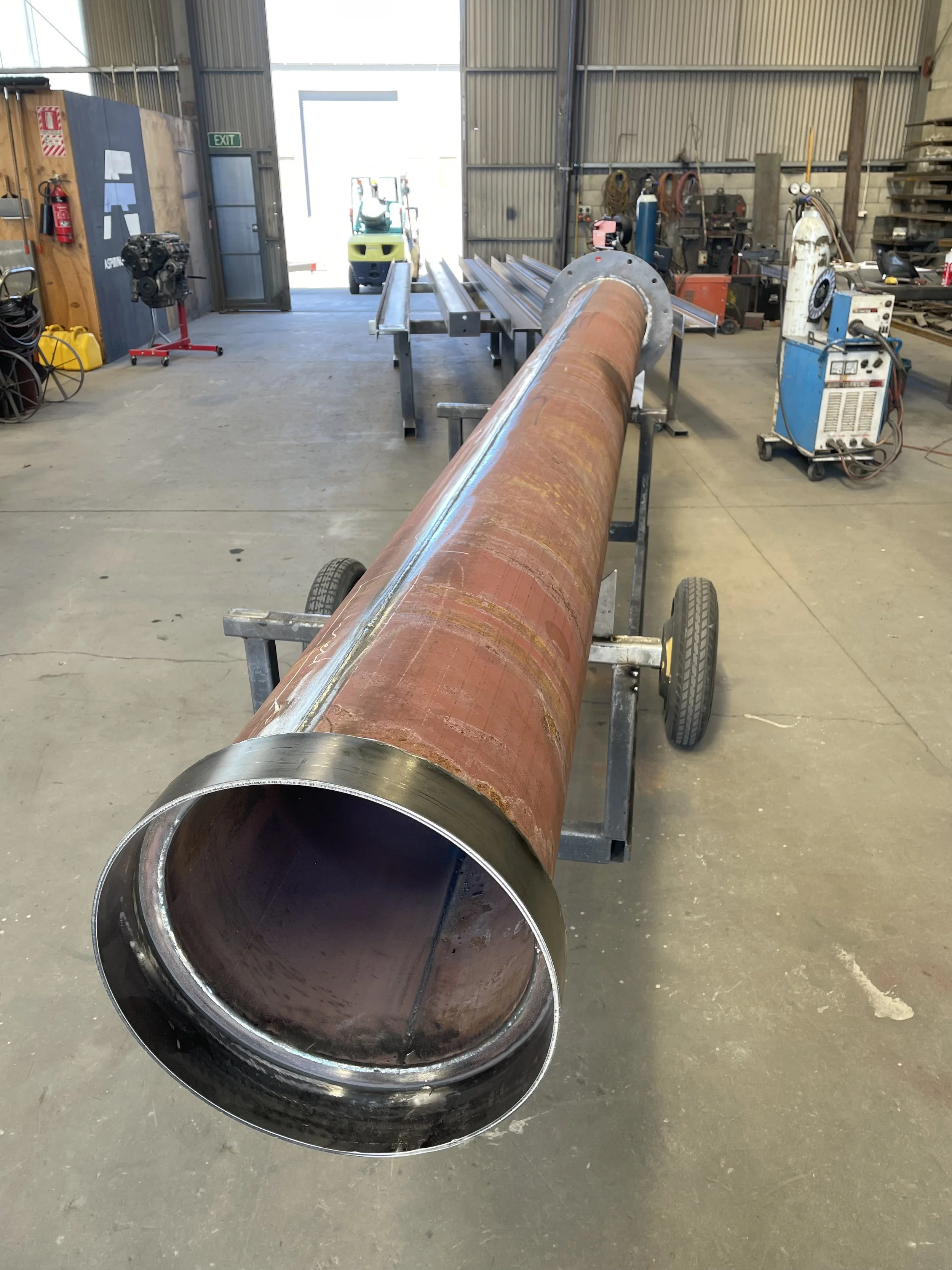 Large fabricated Bis450 gold dredge pipe 