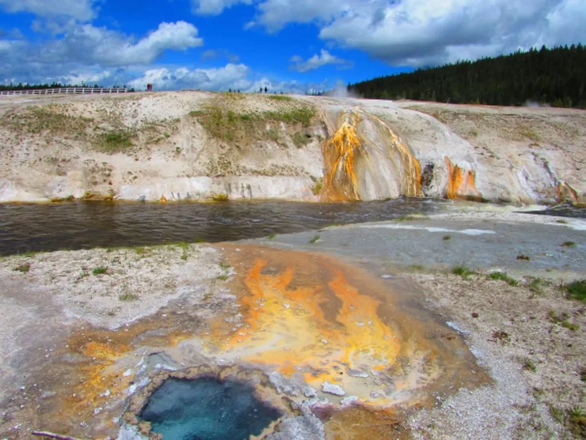 geyser 2.jpg