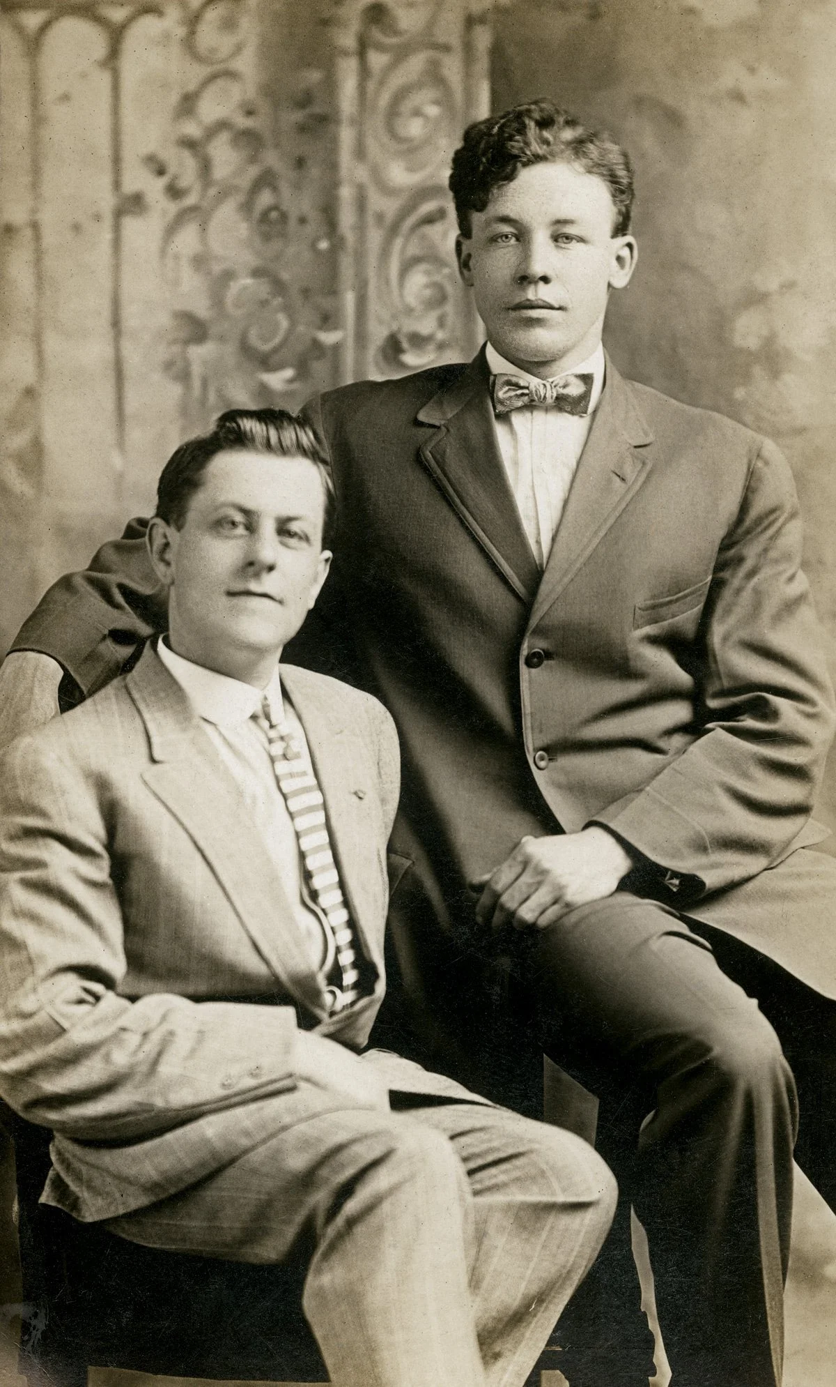 Unknown American photographer
Vintage photograph from the Closeted History/Wunderkamera
Nd
Tintypes, paper photographs
Collection of Luke Roberts