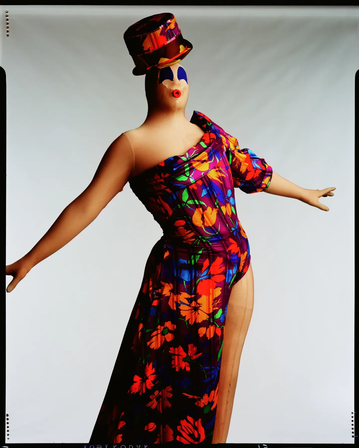 Fergus Greer (United Kingdom, 1961-1994)
Leigh Bowery, Session V
Look 27 February 1992
Digital reproduction
Courtesy Fergus Greer