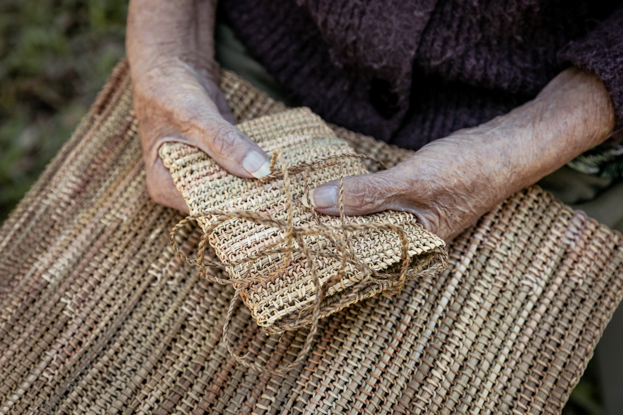 66c5358feb0f07789df51e59_ANR_WeavingBook_KHolmes_72.jpg