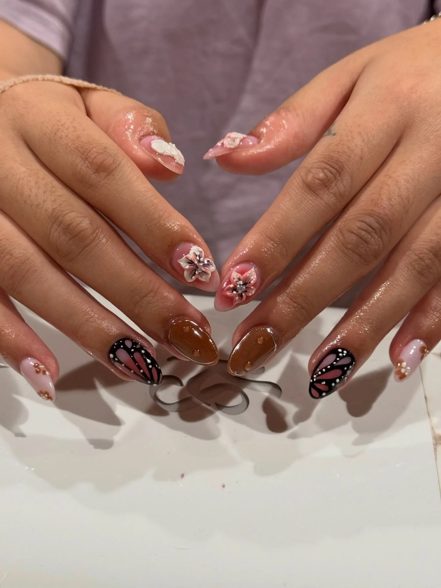 🫧🪷🌺🤎
DM us or click the link in bio to book! 

#mnnailtech #mnnailsalon #nailart #3dflower #nailinspo #edenprairie #minnesota