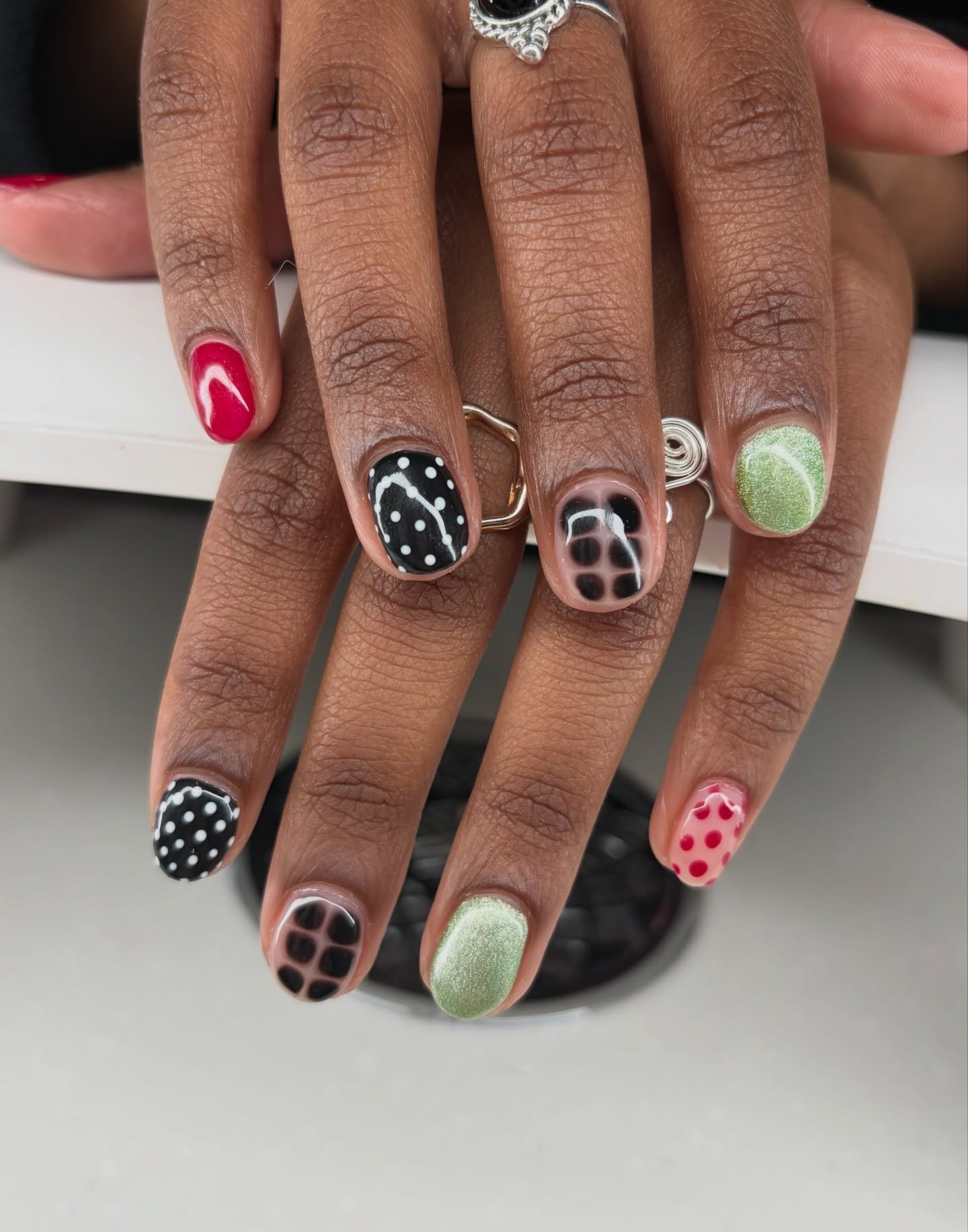 We&rsquo;re bringing the polka dot trend into the new year💅🏻🎆 DM us or click the link in our bio to book! 

#mnnailtech #trendynails #funkynails #polkadotnails #edenprairie
