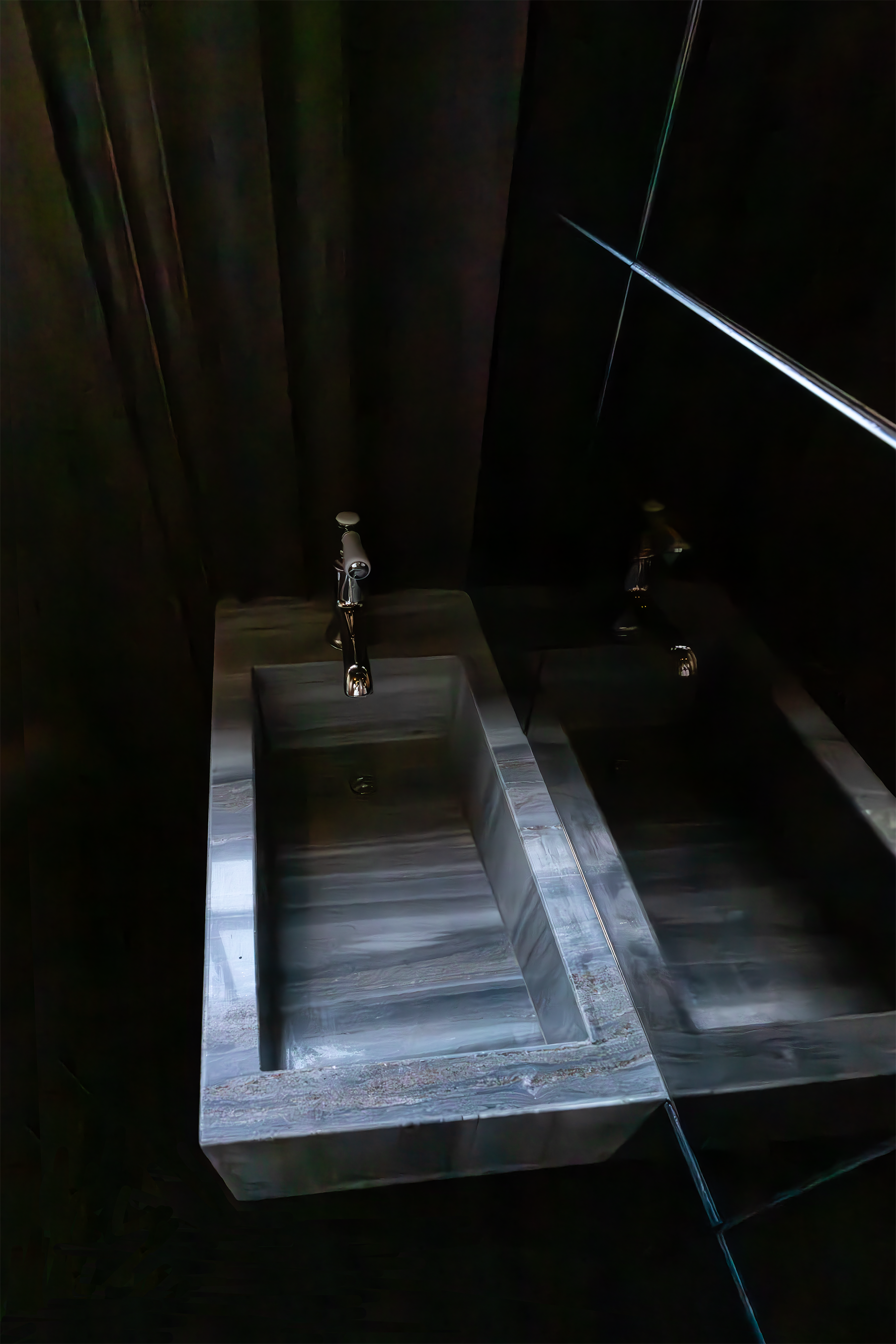 1/2 bath sink