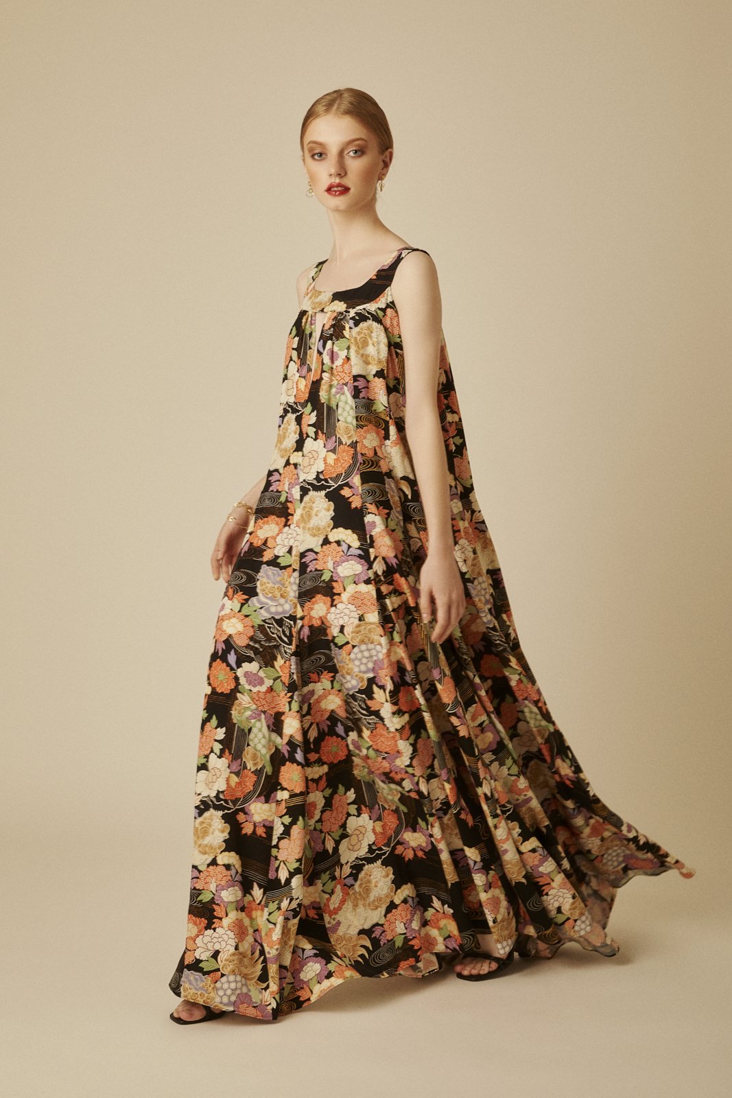 Look 16
