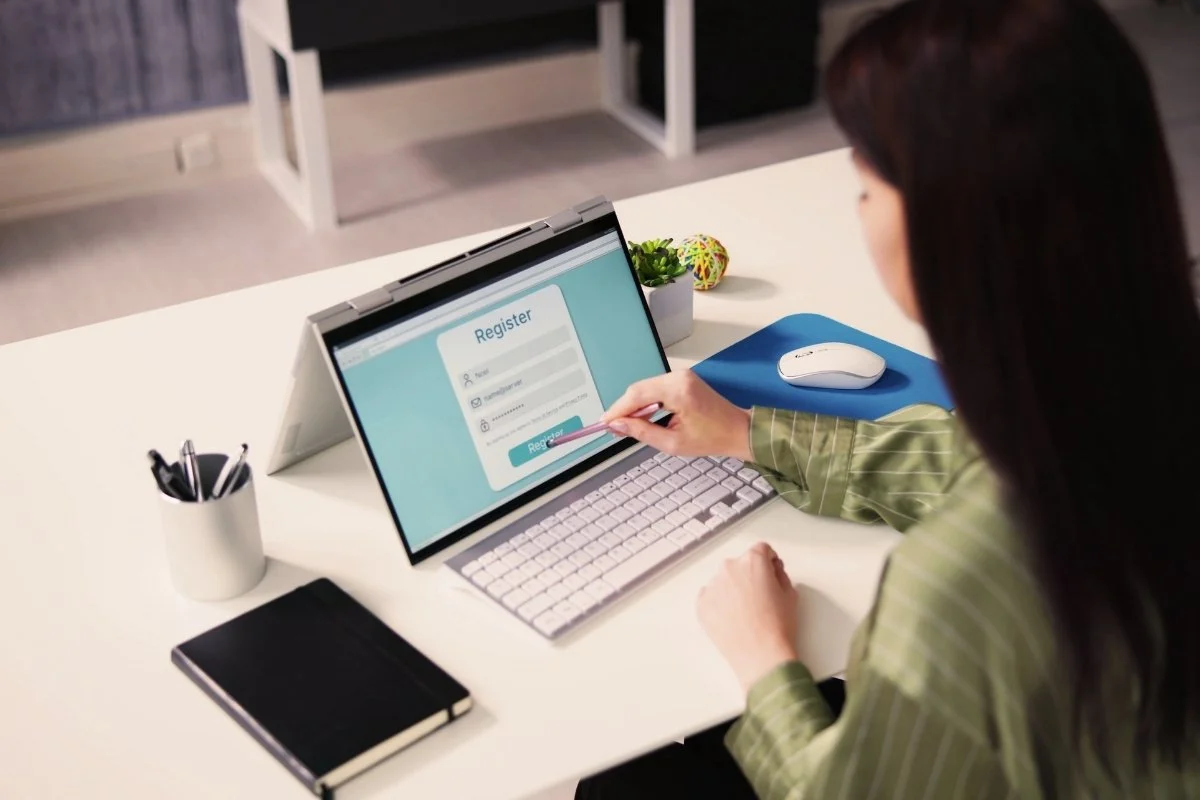 Registering official Wechat account