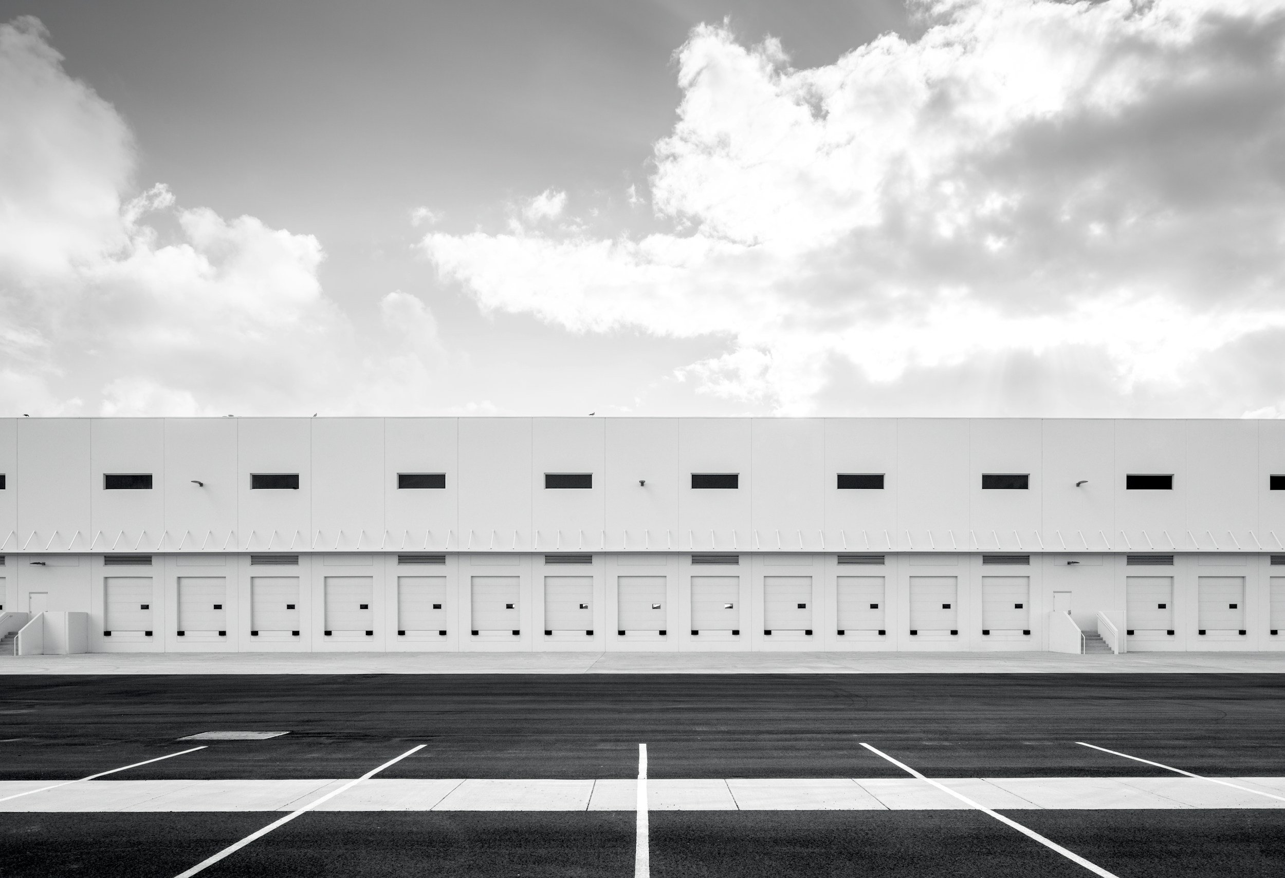 Expanding Small Business Units in Poland: Building the Future of Flexible Business Space