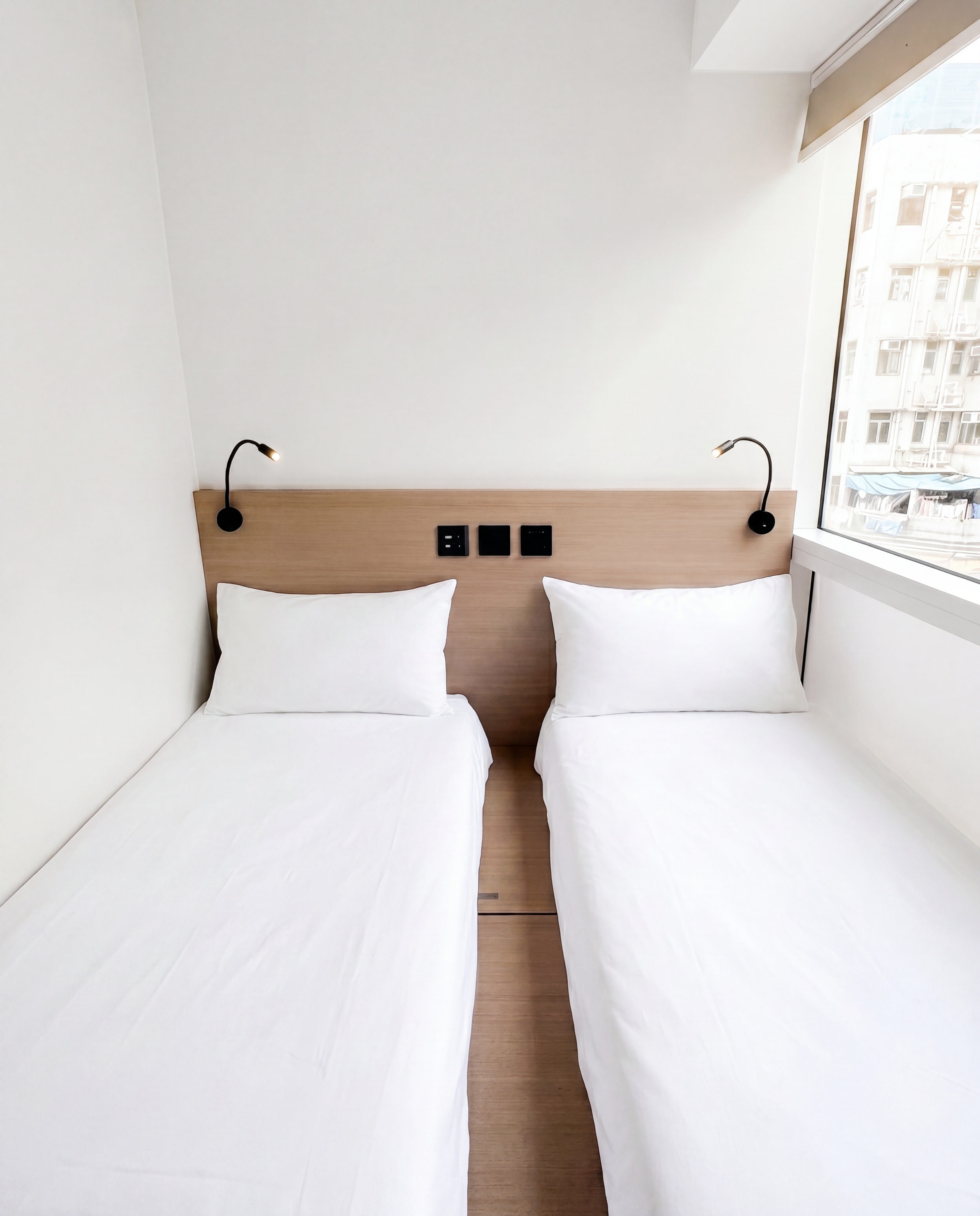 342_new_room_retouched_8.png