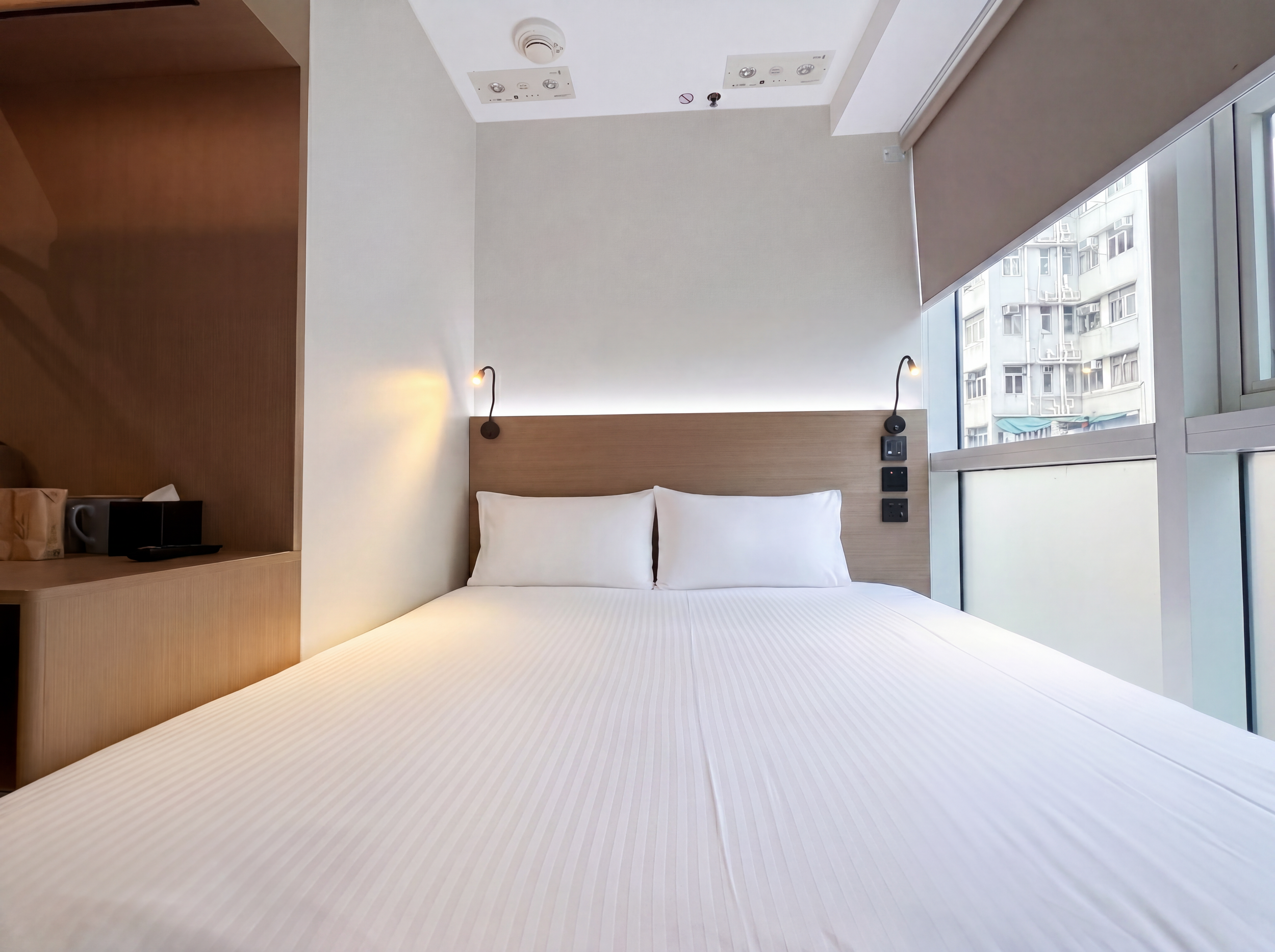 342_new_room_retouched_9.png
