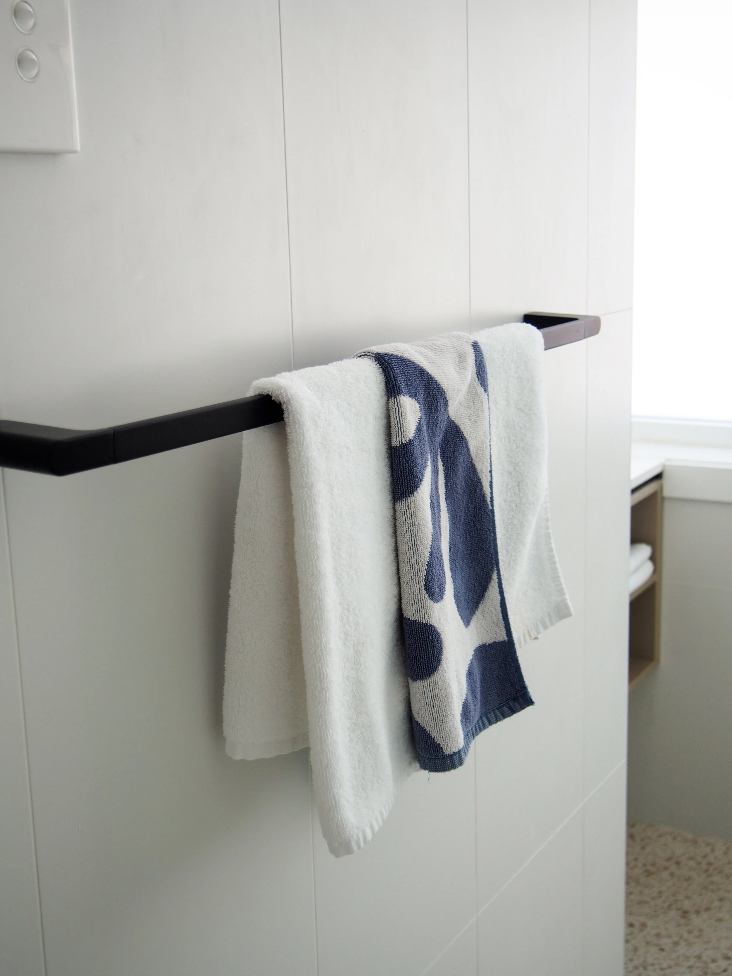 room 4 bathroom.jpg