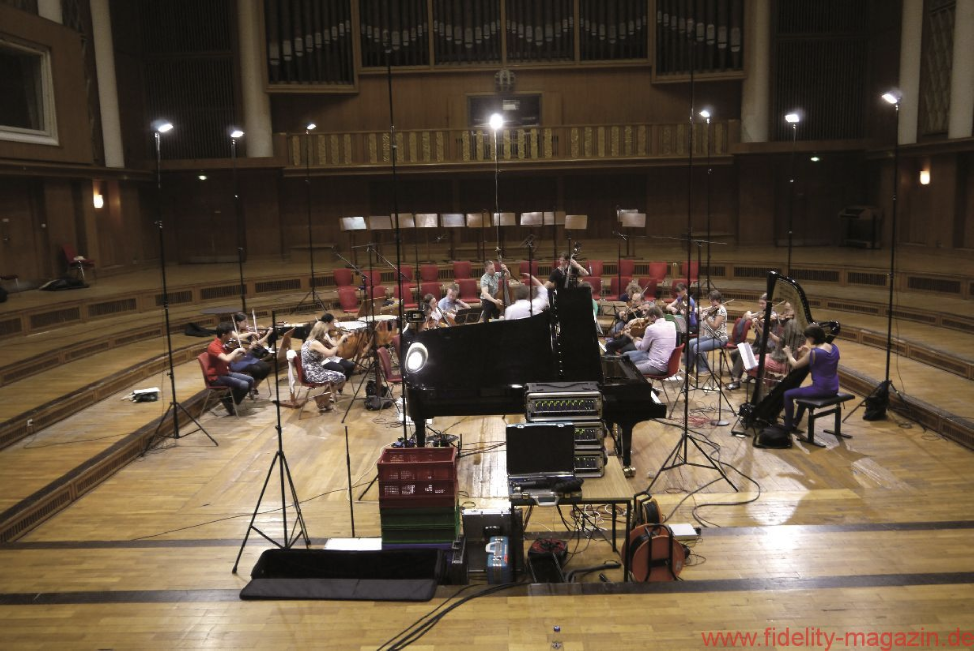 Konzertsaal, zu Besuch bei Tritonus